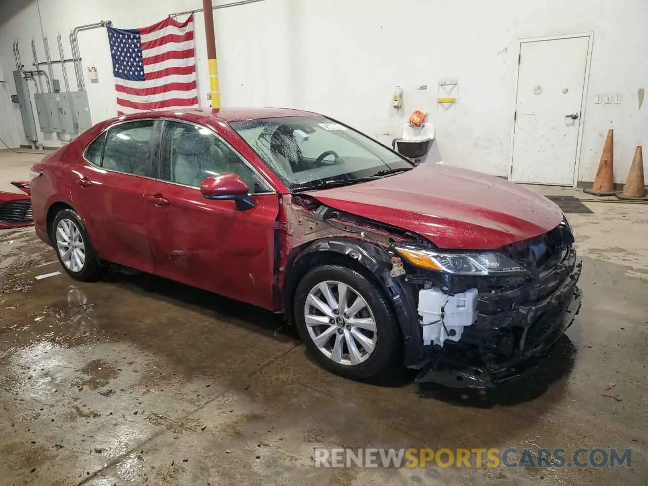 4 Photograph of a damaged car 4T1C11AK3LU323225 TOYOTA CAMRY 2020
