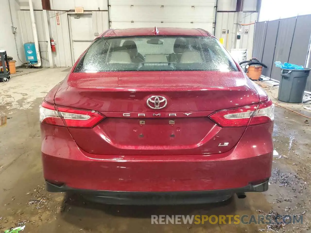 6 Photograph of a damaged car 4T1C11AK3LU323225 TOYOTA CAMRY 2020