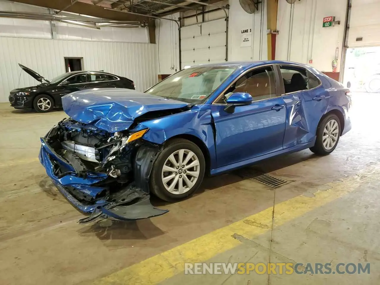 1 Photograph of a damaged car 4T1C11AK3LU329042 TOYOTA CAMRY 2020