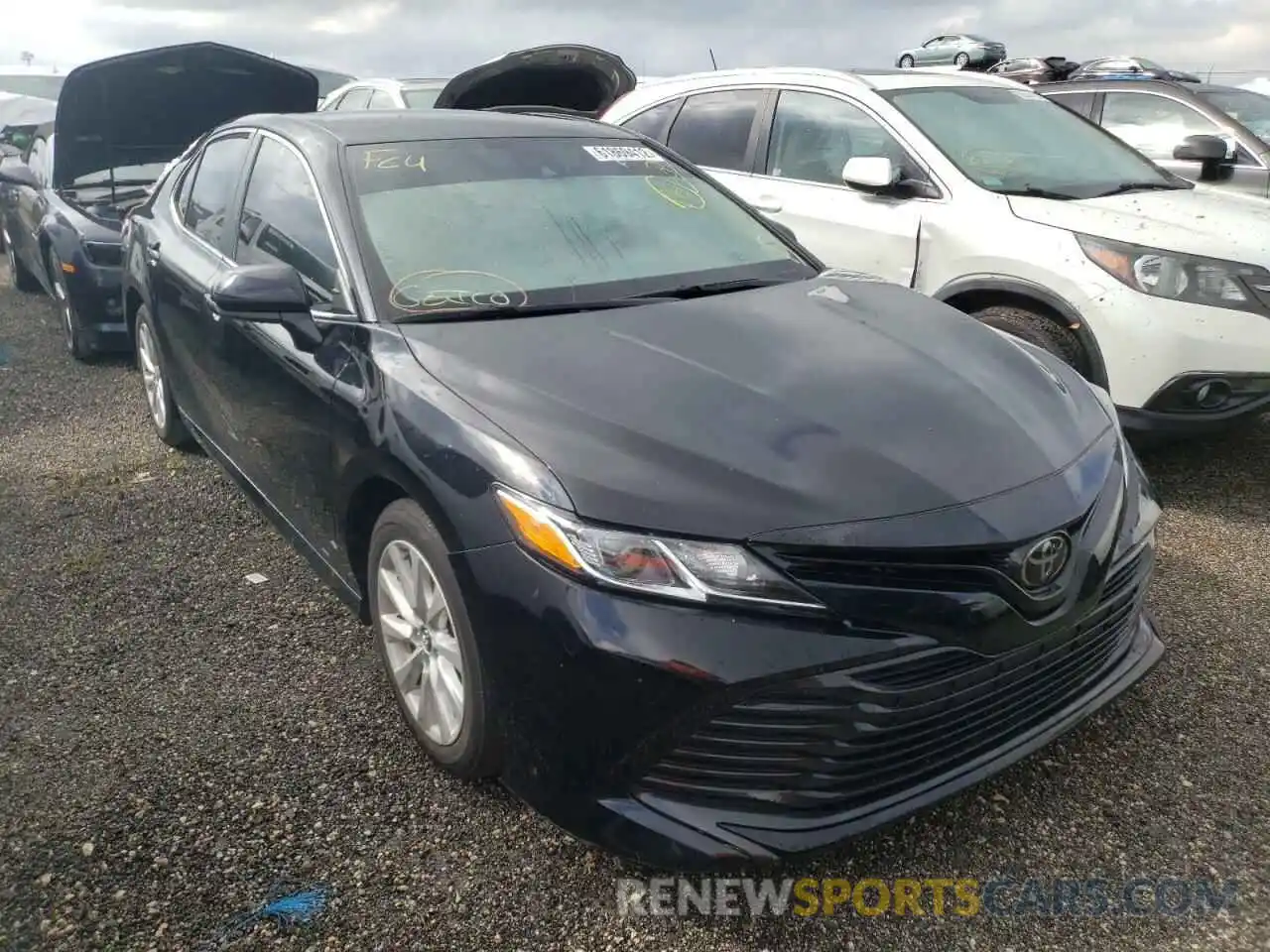 1 Photograph of a damaged car 4T1C11AK3LU335505 TOYOTA CAMRY 2020