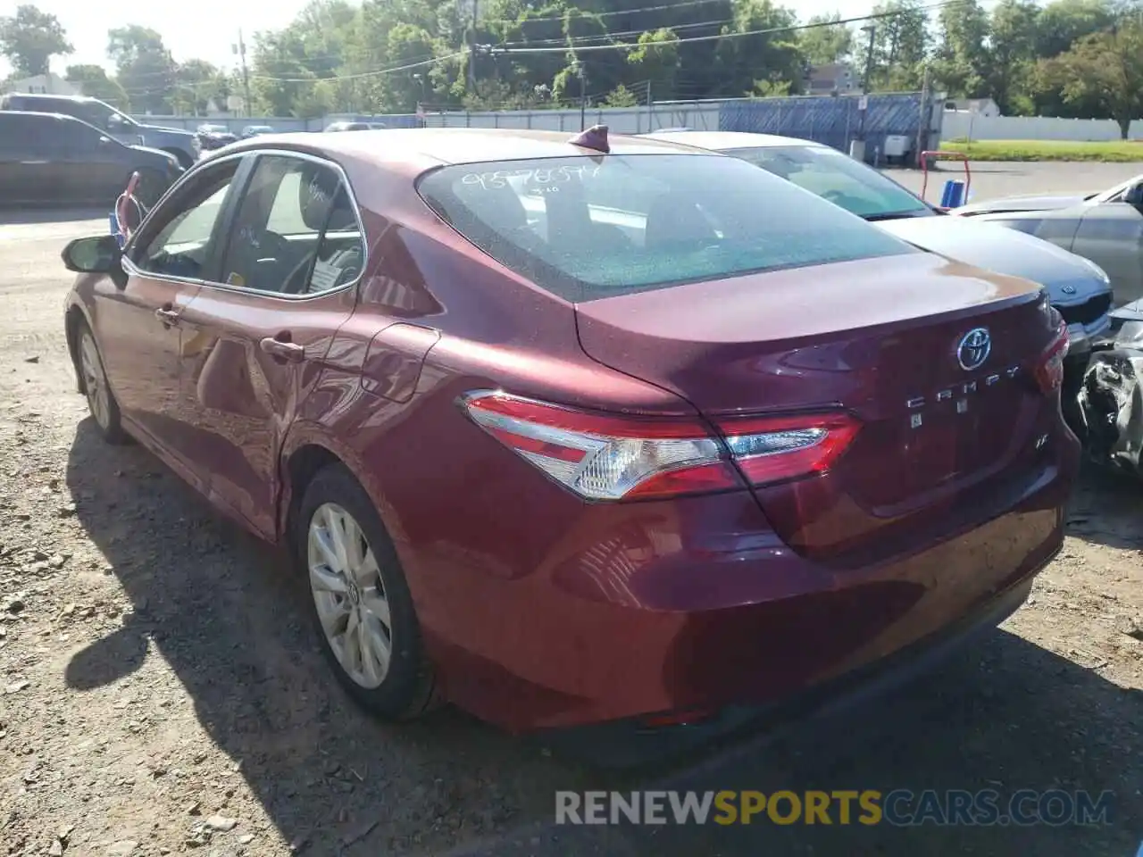 3 Photograph of a damaged car 4T1C11AK3LU338582 TOYOTA CAMRY 2020