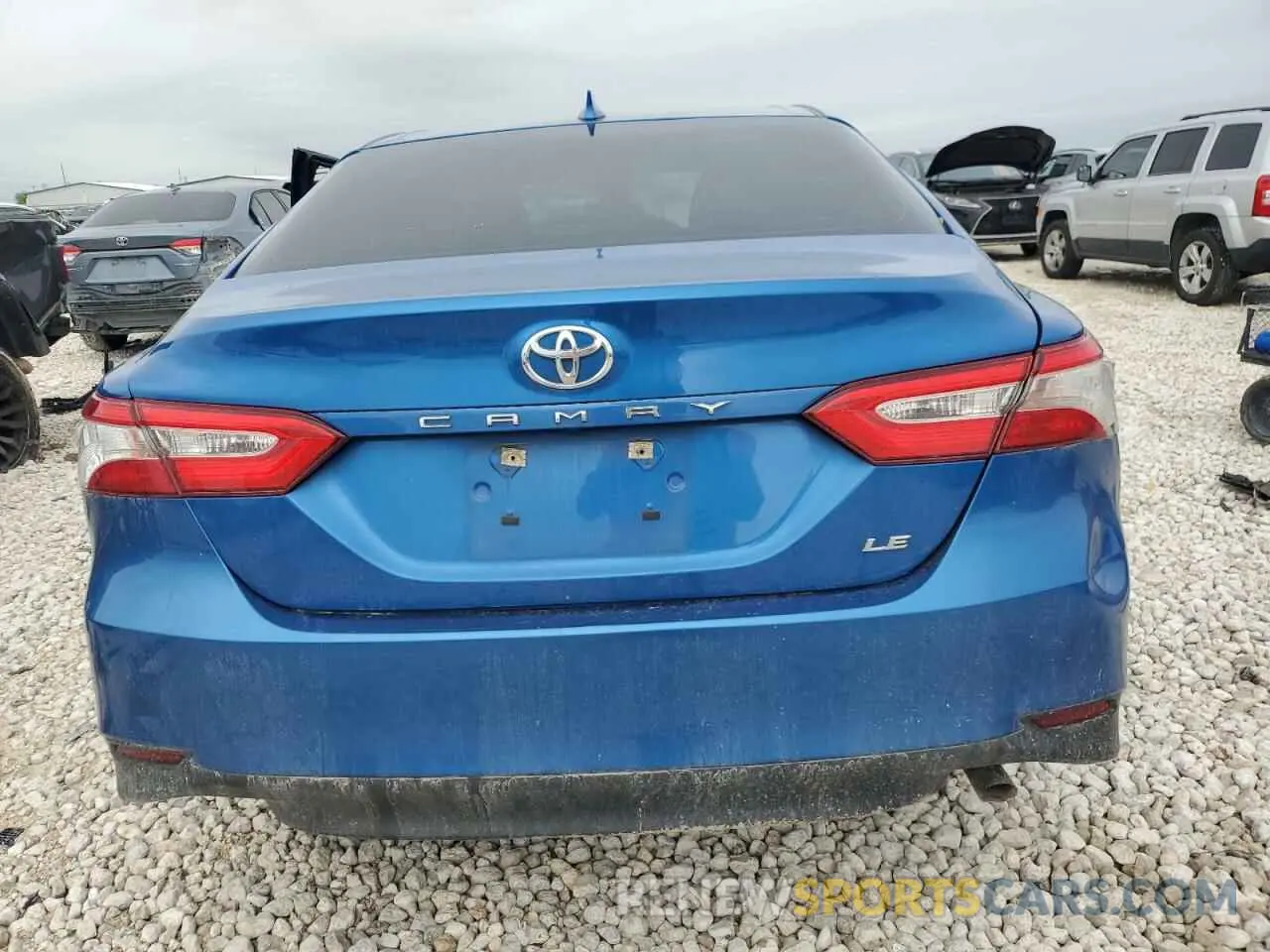 6 Photograph of a damaged car 4T1C11AK3LU353440 TOYOTA CAMRY 2020