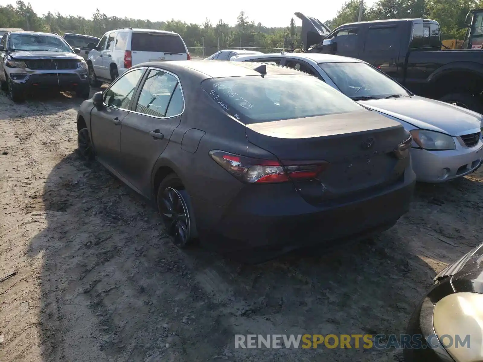 3 Photograph of a damaged car 4T1C11AK3LU359903 TOYOTA CAMRY 2020