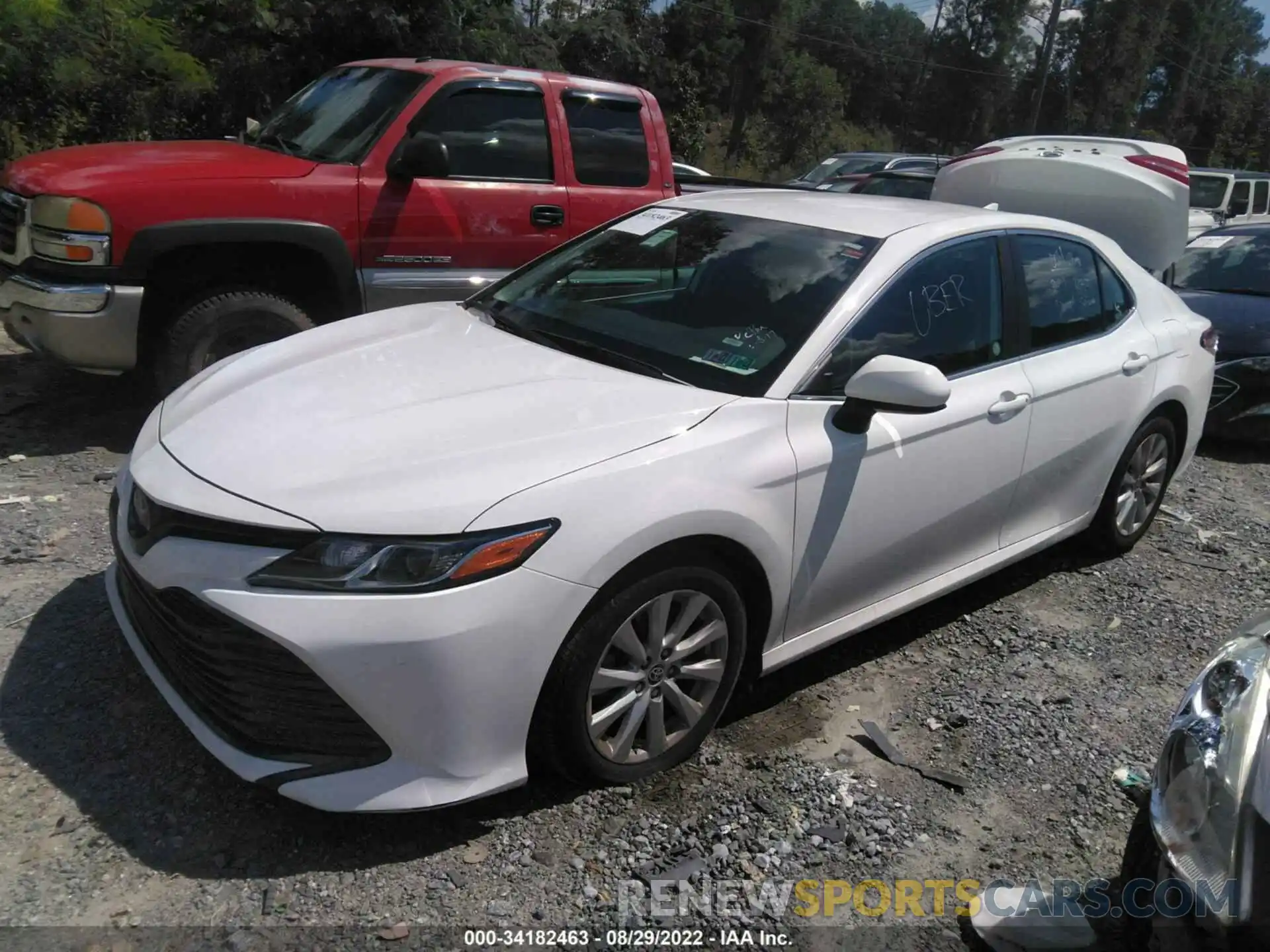 2 Photograph of a damaged car 4T1C11AK3LU360923 TOYOTA CAMRY 2020