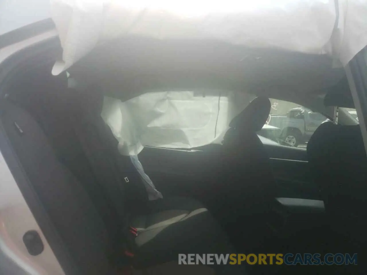 6 Photograph of a damaged car 4T1C11AK3LU361893 TOYOTA CAMRY 2020