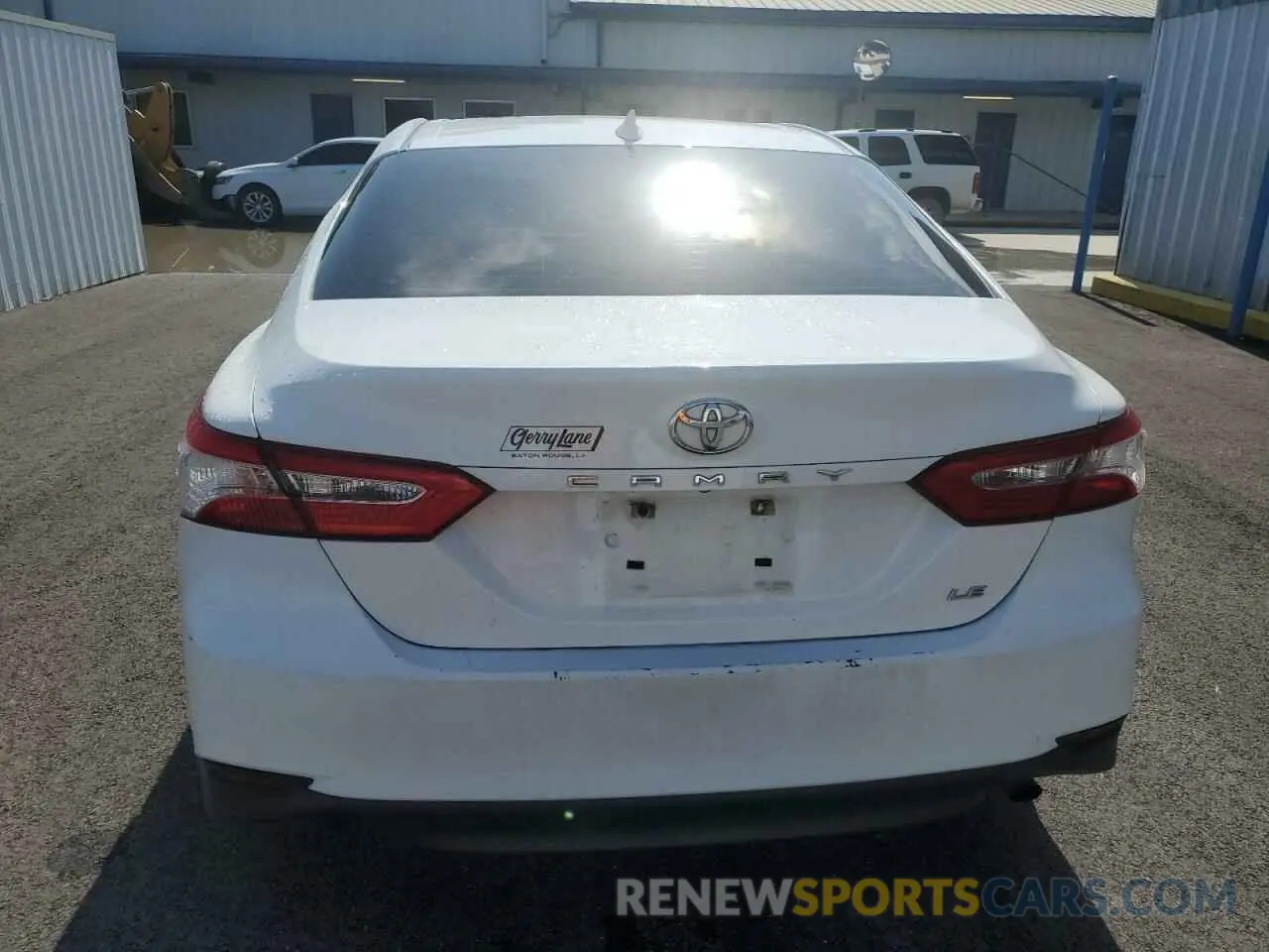 6 Photograph of a damaged car 4T1C11AK3LU362025 TOYOTA CAMRY 2020