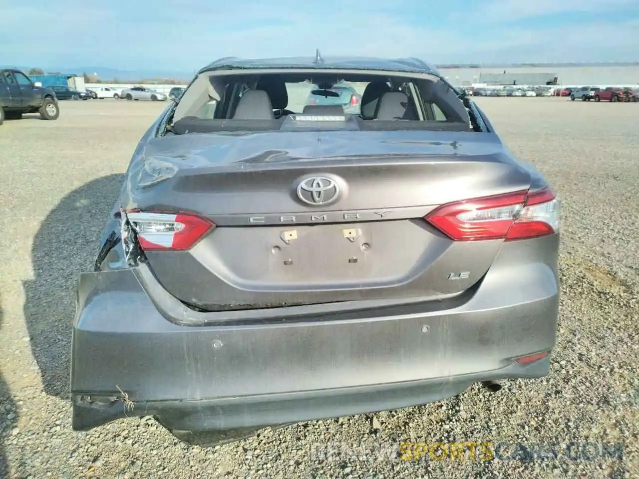 6 Photograph of a damaged car 4T1C11AK3LU363305 TOYOTA CAMRY 2020