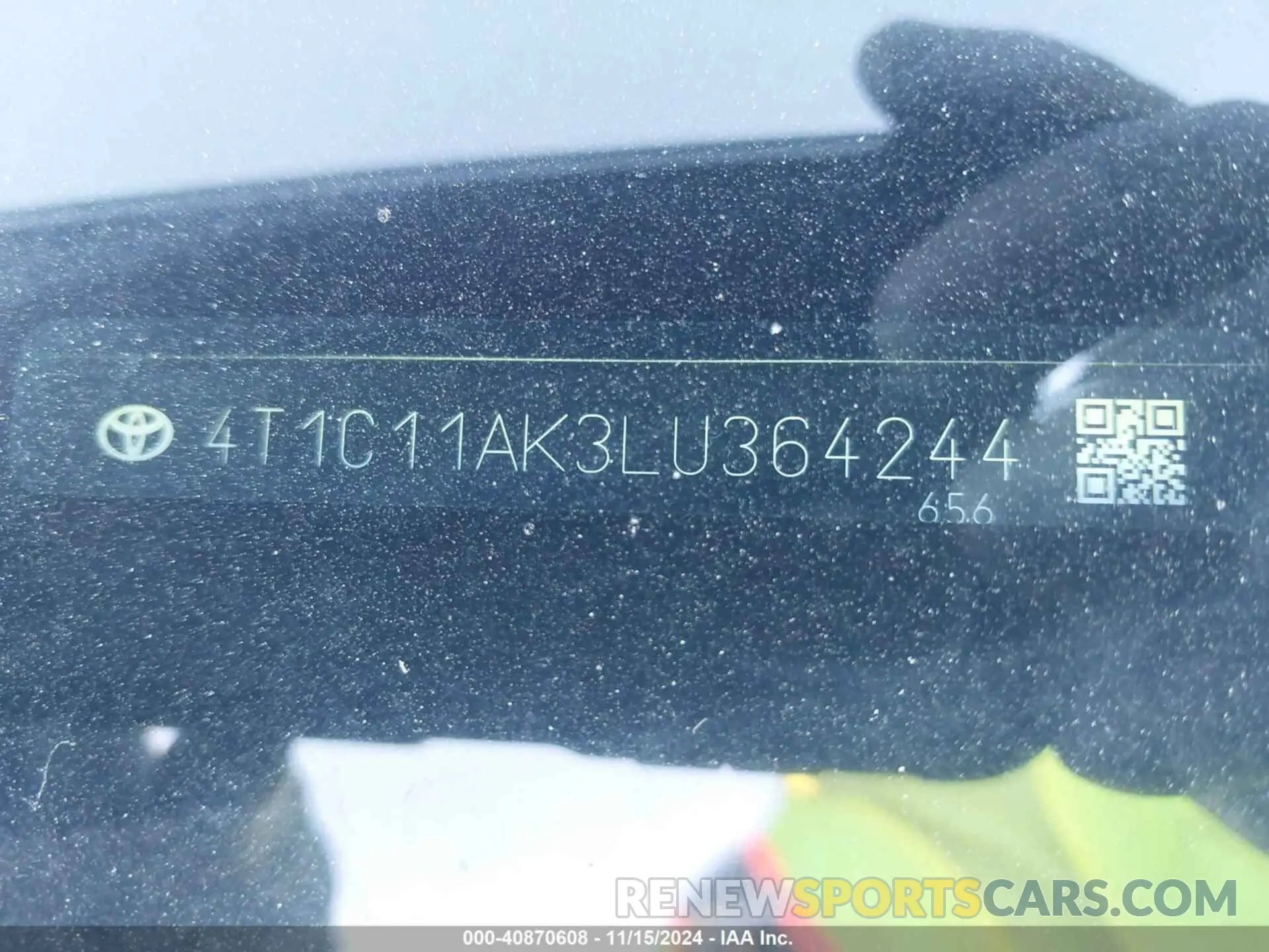 17 Photograph of a damaged car 4T1C11AK3LU364244 TOYOTA CAMRY 2020