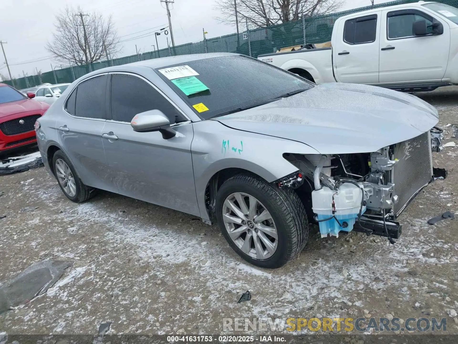 1 Photograph of a damaged car 4T1C11AK3LU366401 TOYOTA CAMRY 2020