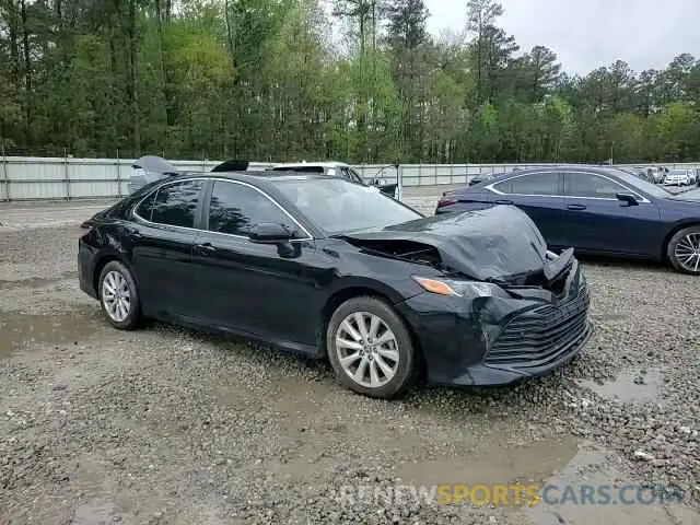 10 Photograph of a damaged car 4T1C11AK3LU367497 TOYOTA CAMRY 2020