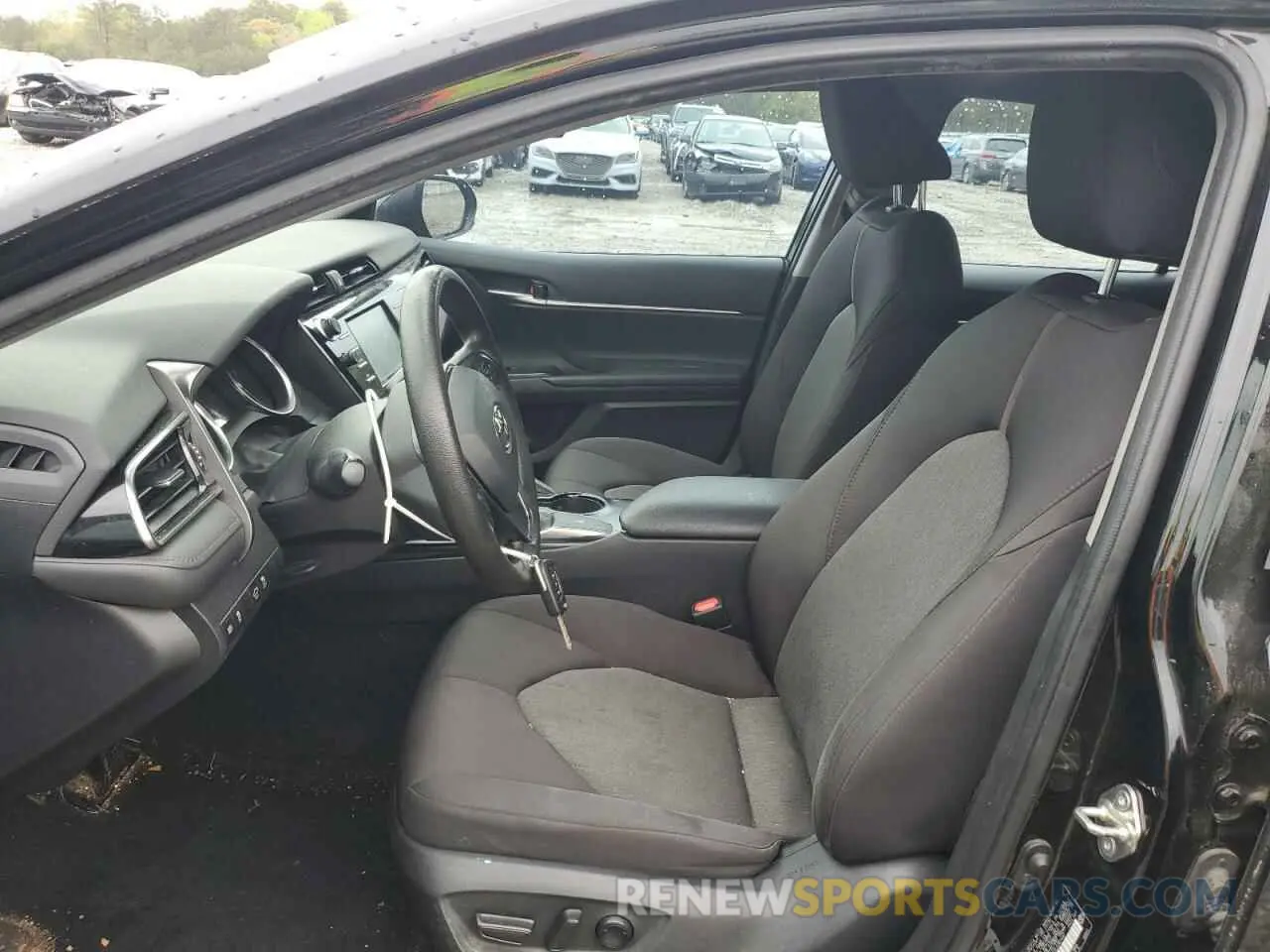 7 Photograph of a damaged car 4T1C11AK3LU367497 TOYOTA CAMRY 2020