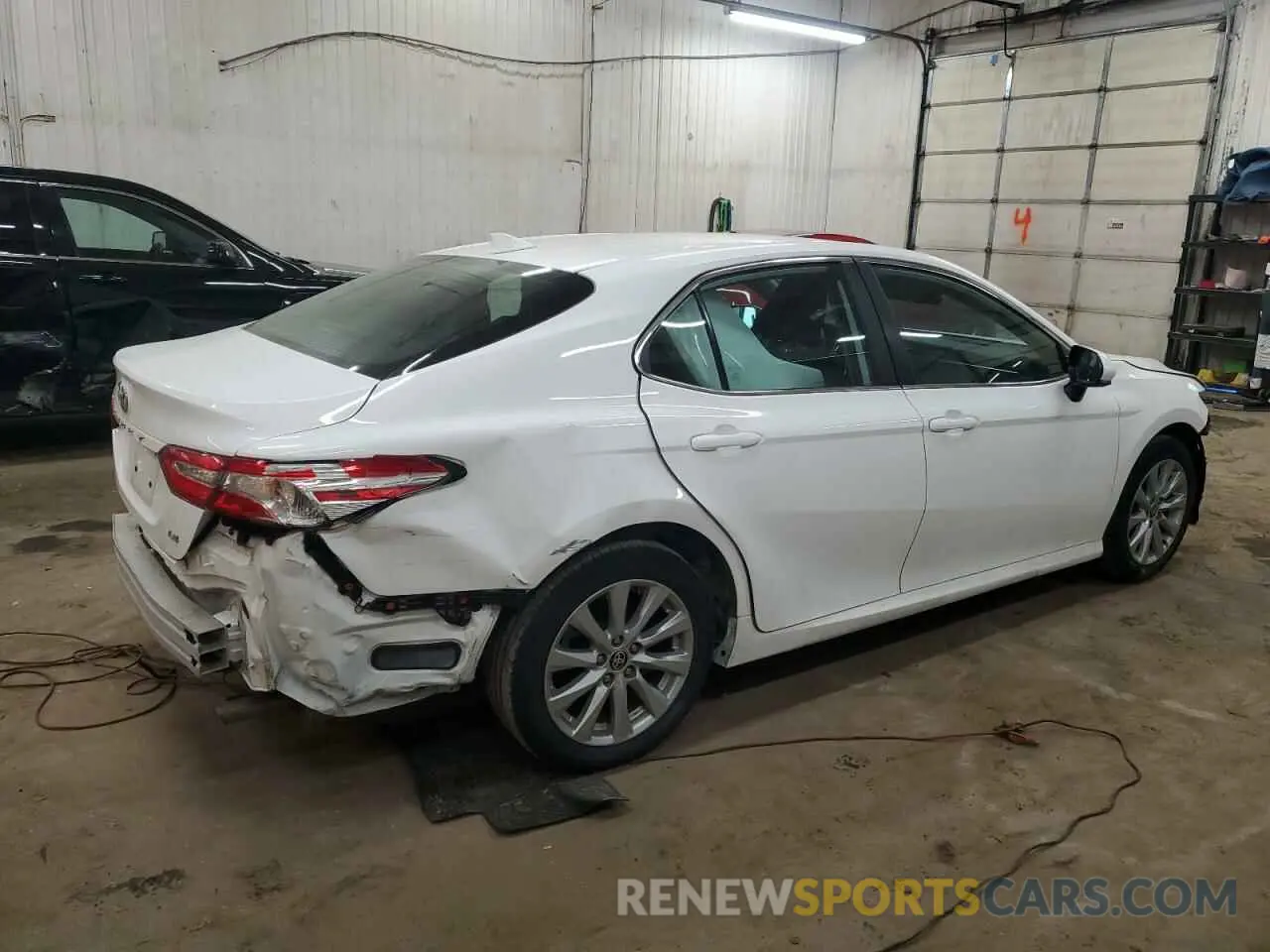 3 Photograph of a damaged car 4T1C11AK3LU368682 TOYOTA CAMRY 2020