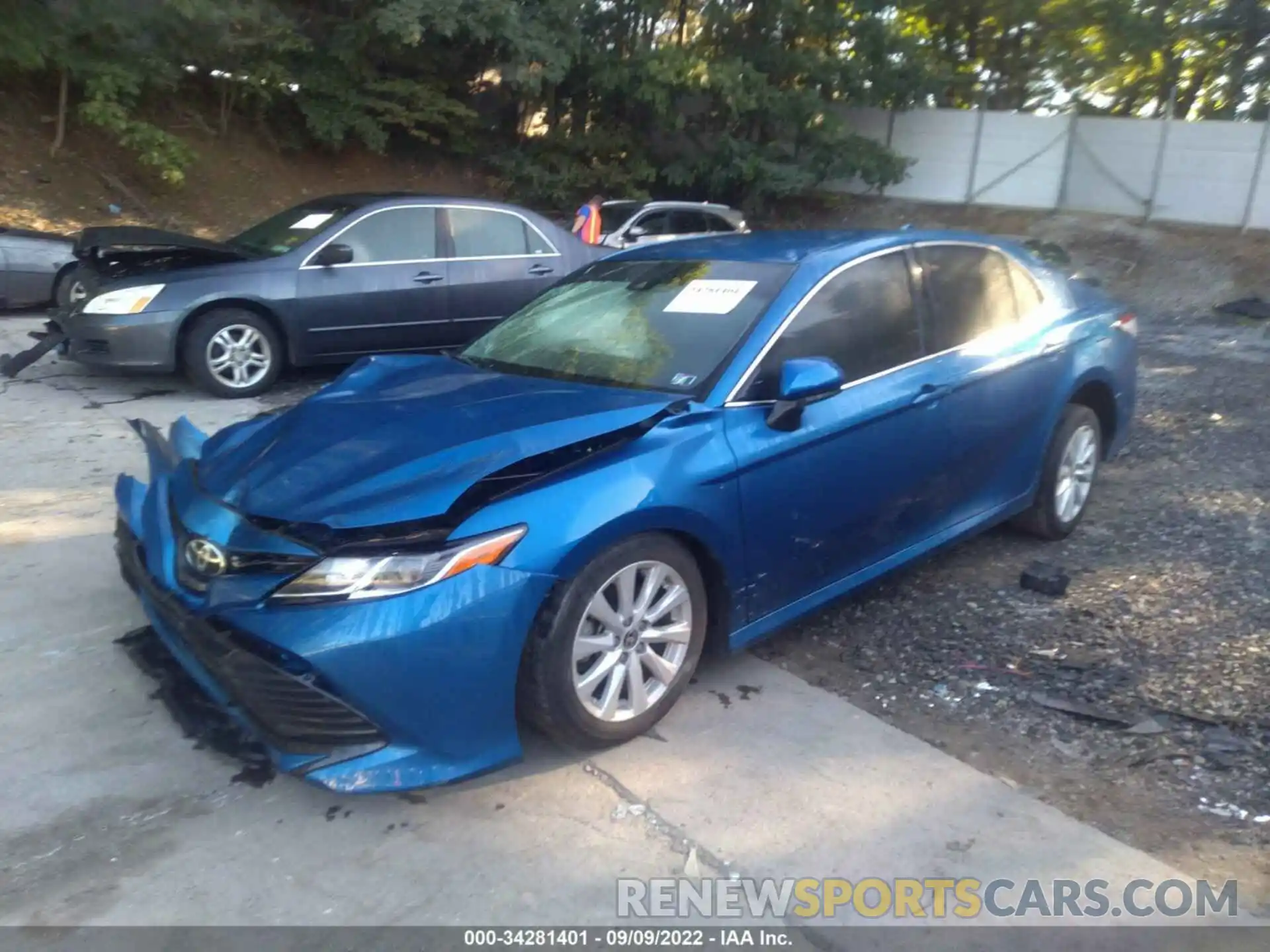 2 Photograph of a damaged car 4T1C11AK3LU371436 TOYOTA CAMRY 2020