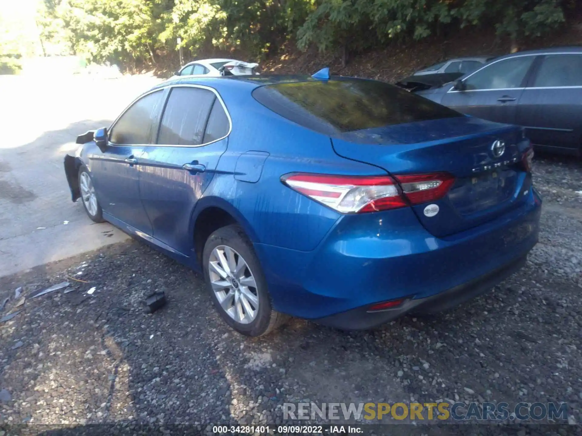 3 Photograph of a damaged car 4T1C11AK3LU371436 TOYOTA CAMRY 2020