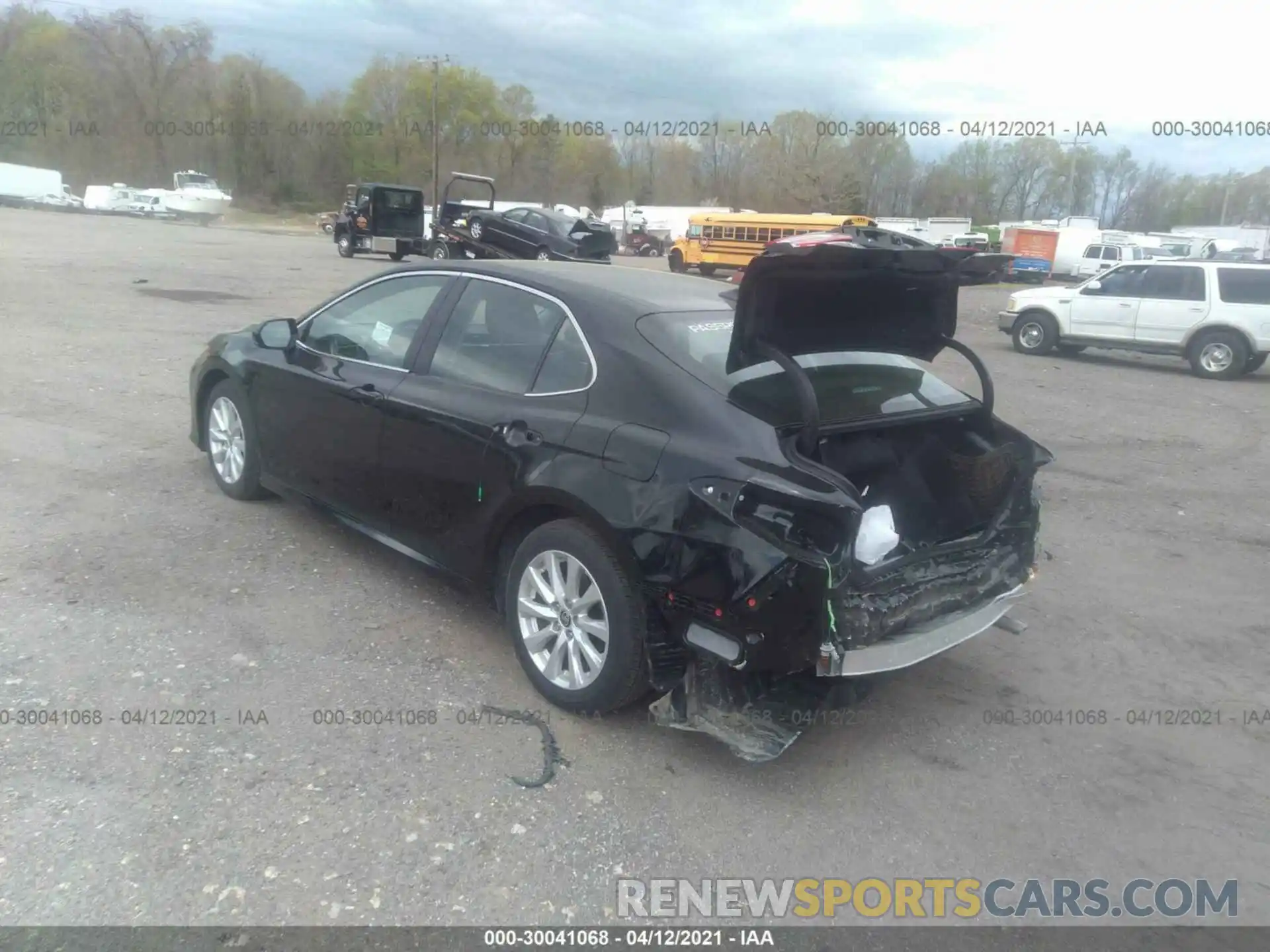 3 Photograph of a damaged car 4T1C11AK3LU377883 TOYOTA CAMRY 2020