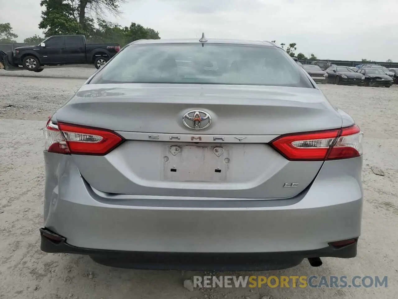 6 Photograph of a damaged car 4T1C11AK3LU394019 TOYOTA CAMRY 2020