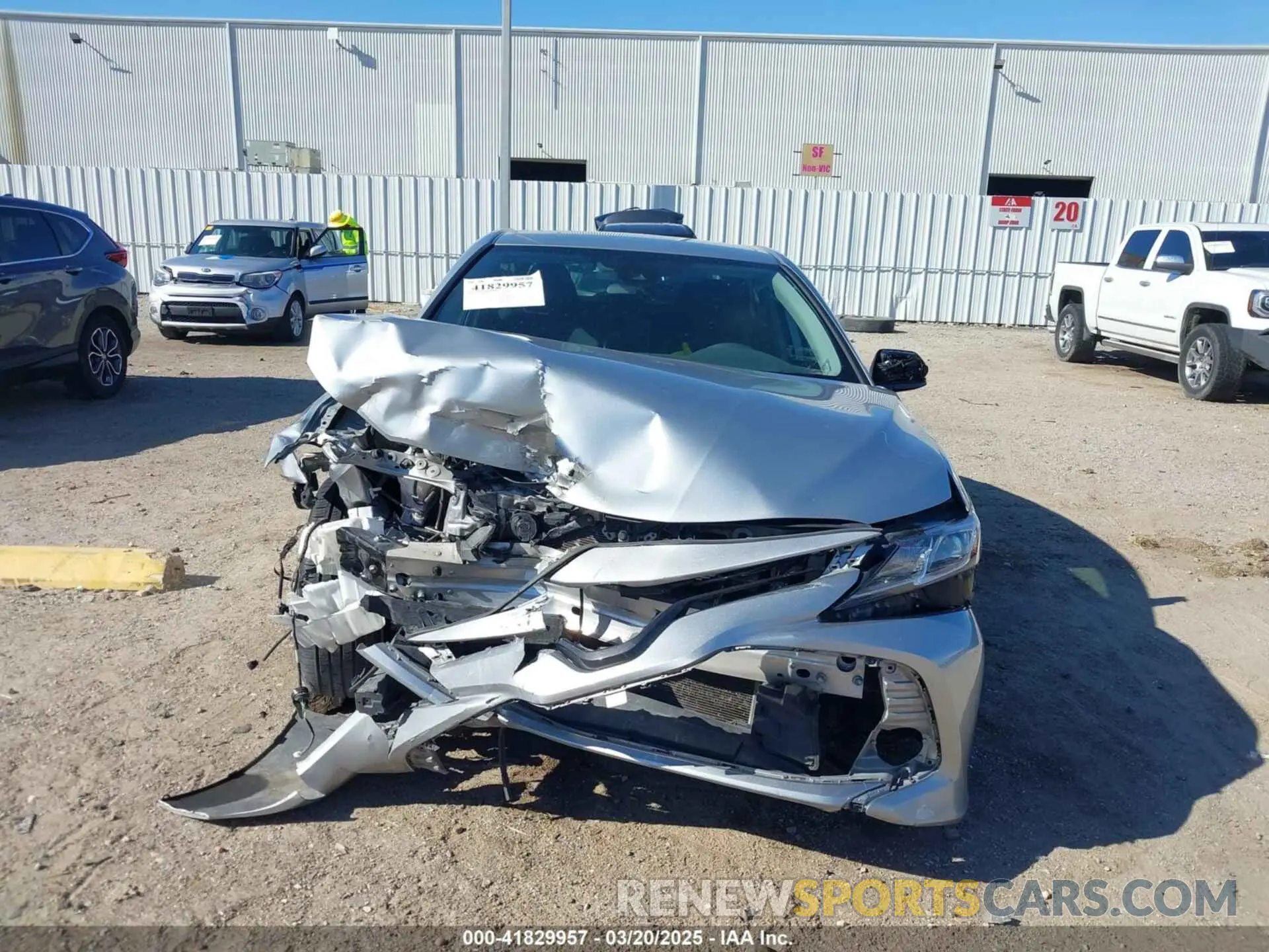 12 Photograph of a damaged car 4T1C11AK3LU397079 TOYOTA CAMRY 2020