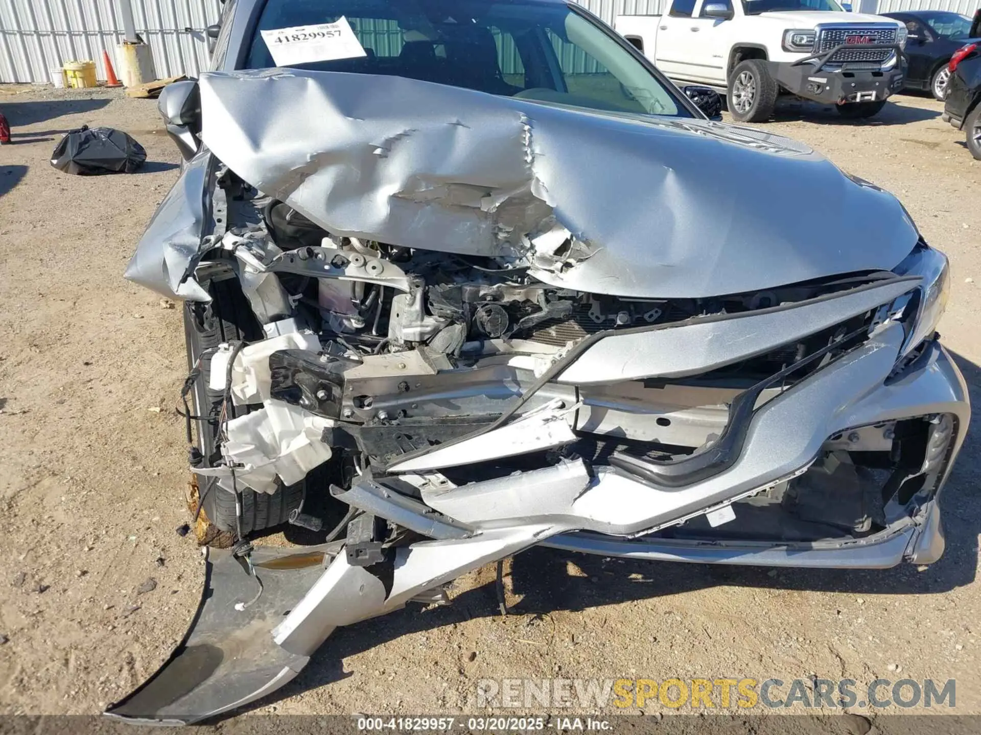 6 Photograph of a damaged car 4T1C11AK3LU397079 TOYOTA CAMRY 2020