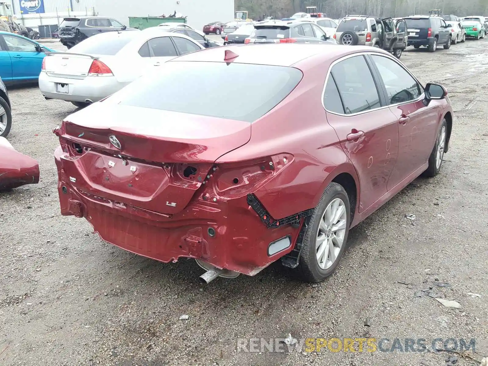 4 Photograph of a damaged car 4T1C11AK3LU500288 TOYOTA CAMRY 2020