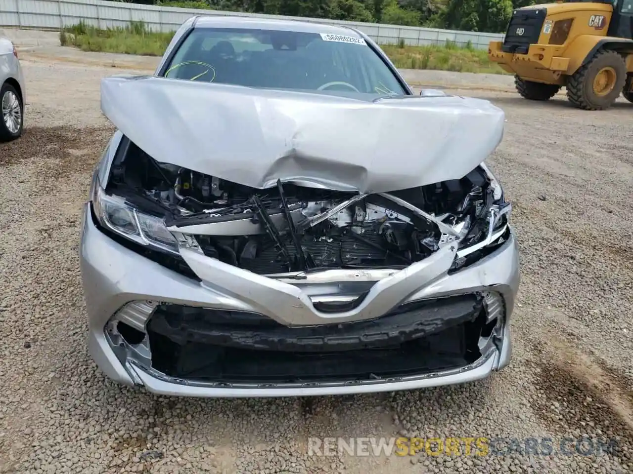 9 Photograph of a damaged car 4T1C11AK3LU503627 TOYOTA CAMRY 2020