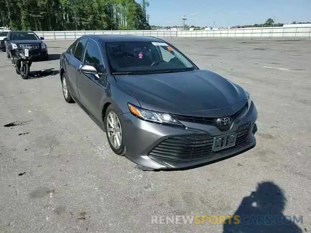 11 Photograph of a damaged car 4T1C11AK3LU509945 TOYOTA CAMRY 2020