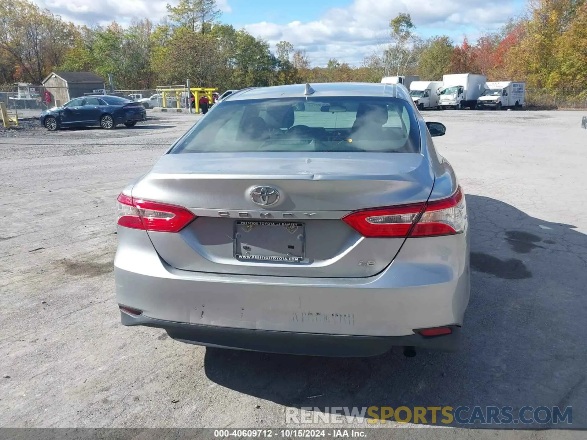 16 Photograph of a damaged car 4T1C11AK3LU857504 TOYOTA CAMRY 2020