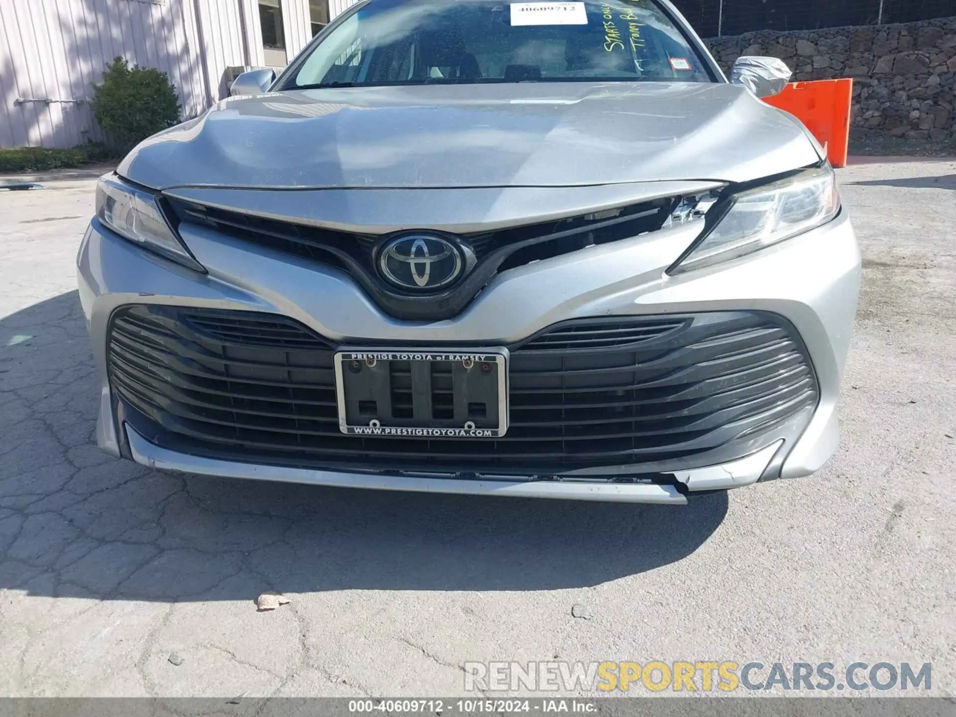 21 Photograph of a damaged car 4T1C11AK3LU857504 TOYOTA CAMRY 2020
