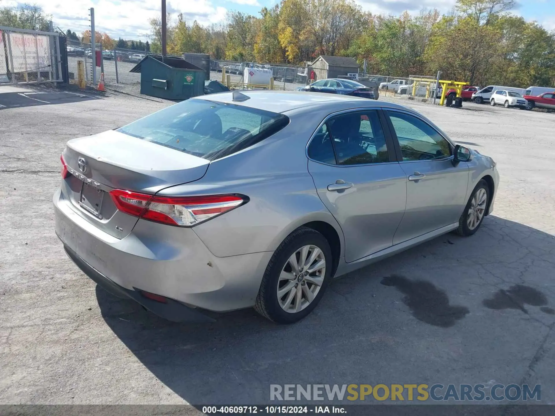 4 Photograph of a damaged car 4T1C11AK3LU857504 TOYOTA CAMRY 2020