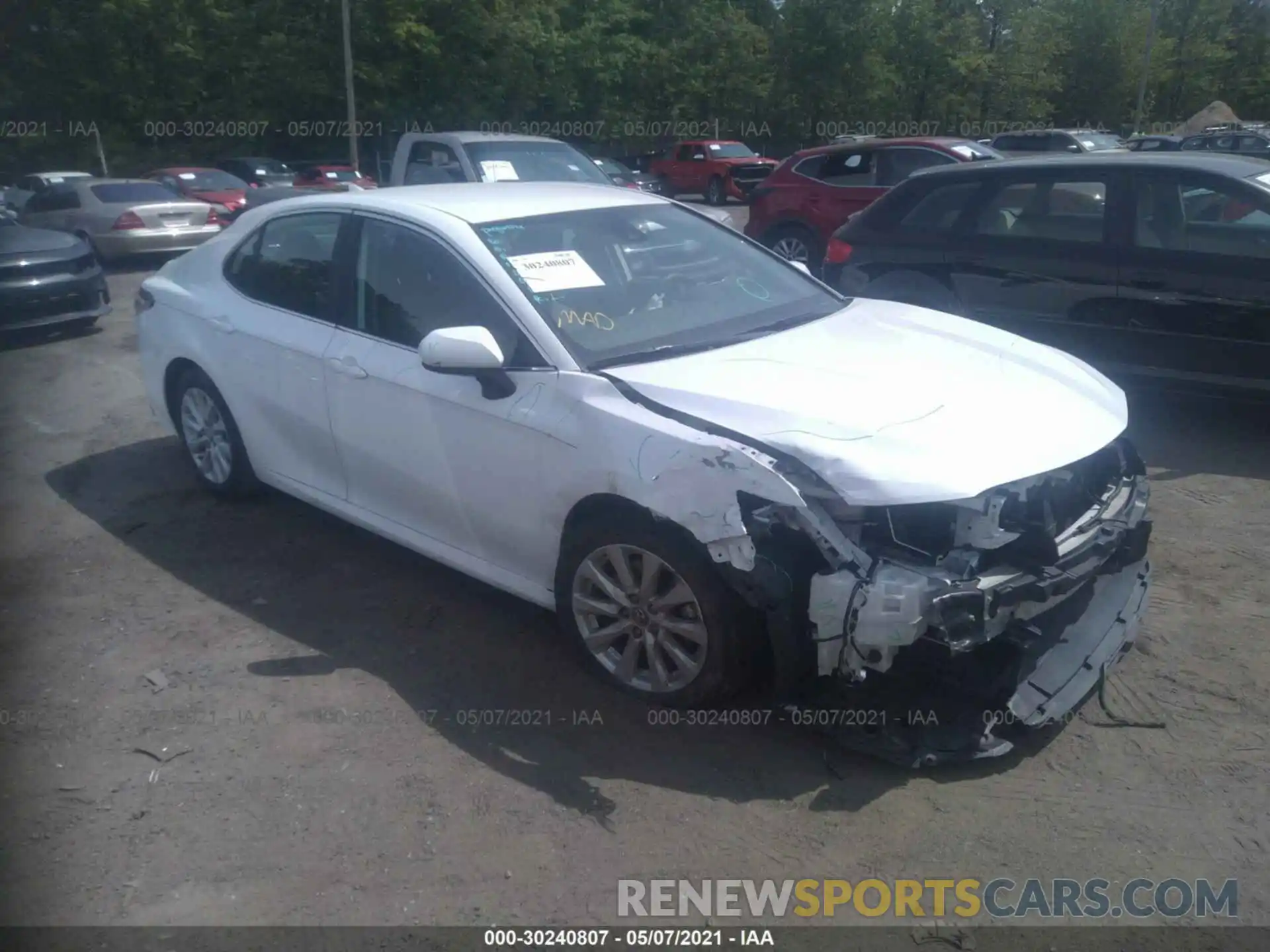 1 Photograph of a damaged car 4T1C11AK3LU858491 TOYOTA CAMRY 2020