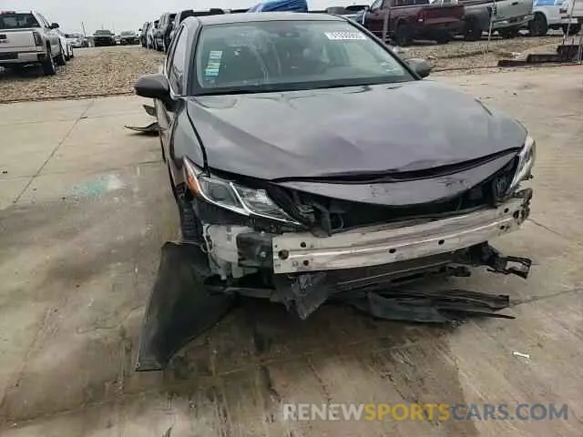 10 Photograph of a damaged car 4T1C11AK3LU872536 TOYOTA CAMRY 2020
