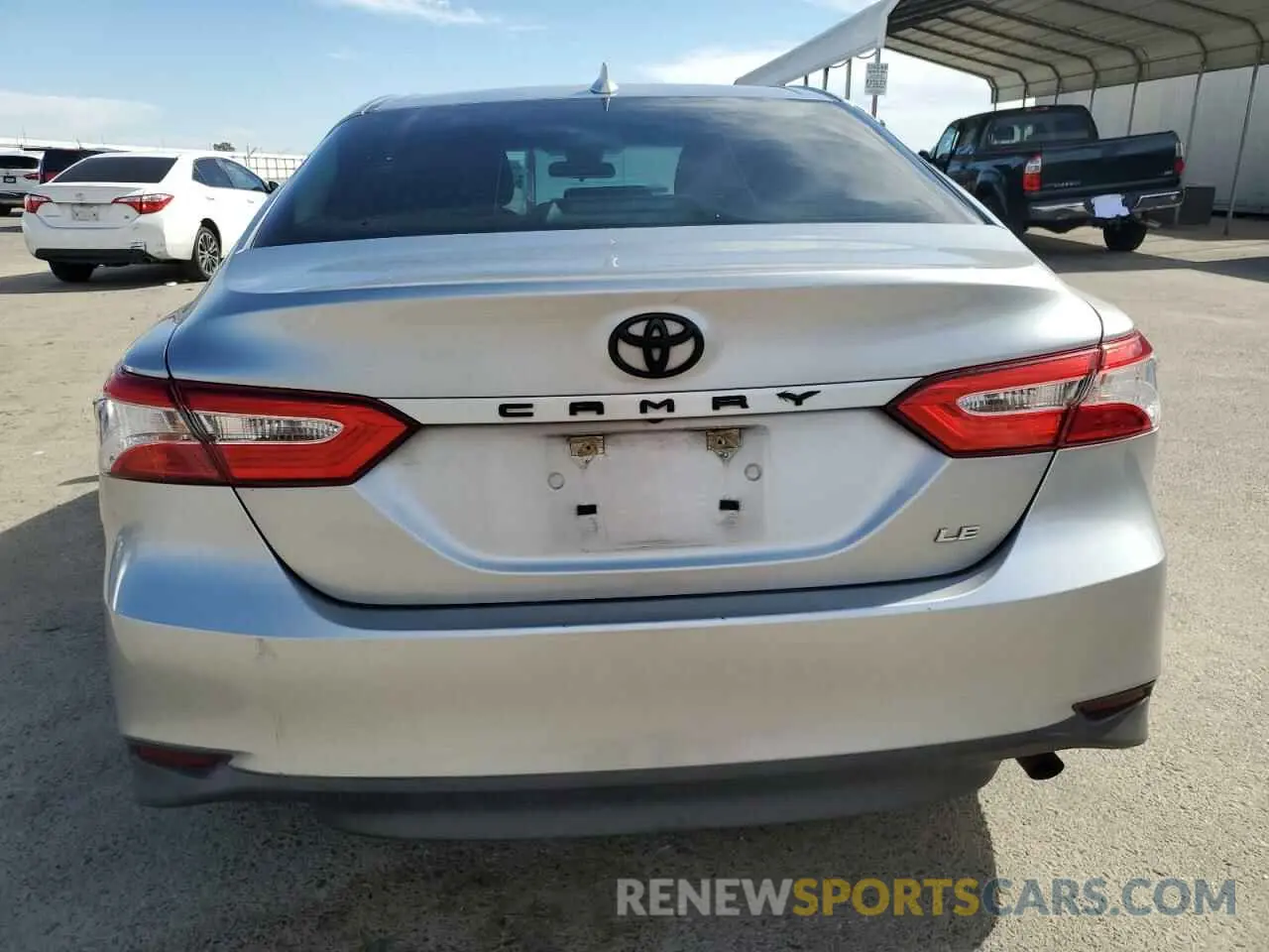 6 Photograph of a damaged car 4T1C11AK3LU888588 TOYOTA CAMRY 2020