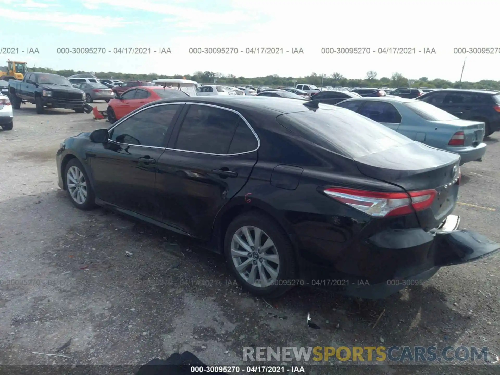 3 Photograph of a damaged car 4T1C11AK3LU892382 TOYOTA CAMRY 2020