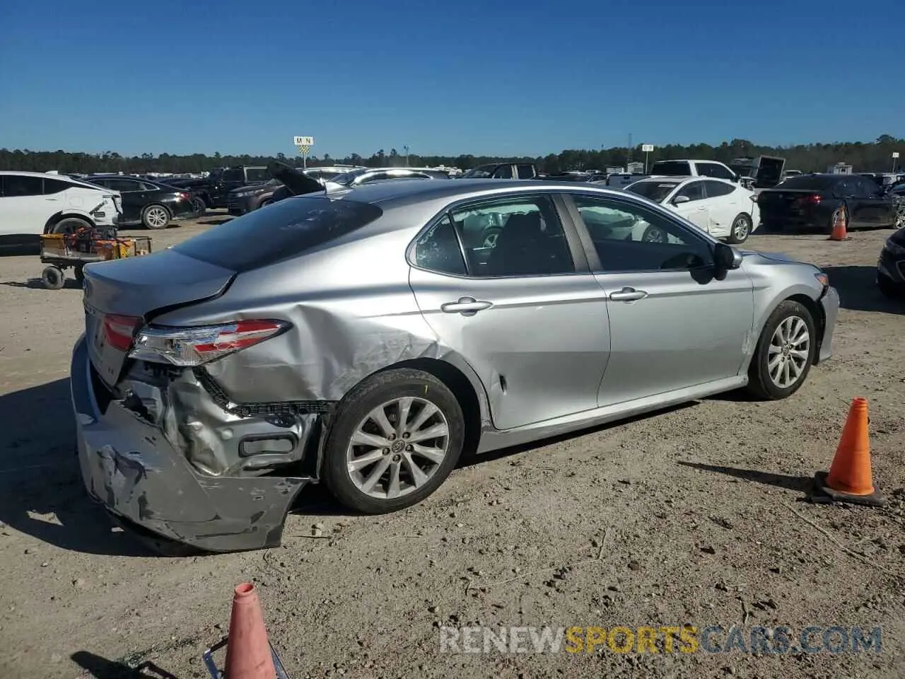 3 Photograph of a damaged car 4T1C11AK3LU895153 TOYOTA CAMRY 2020