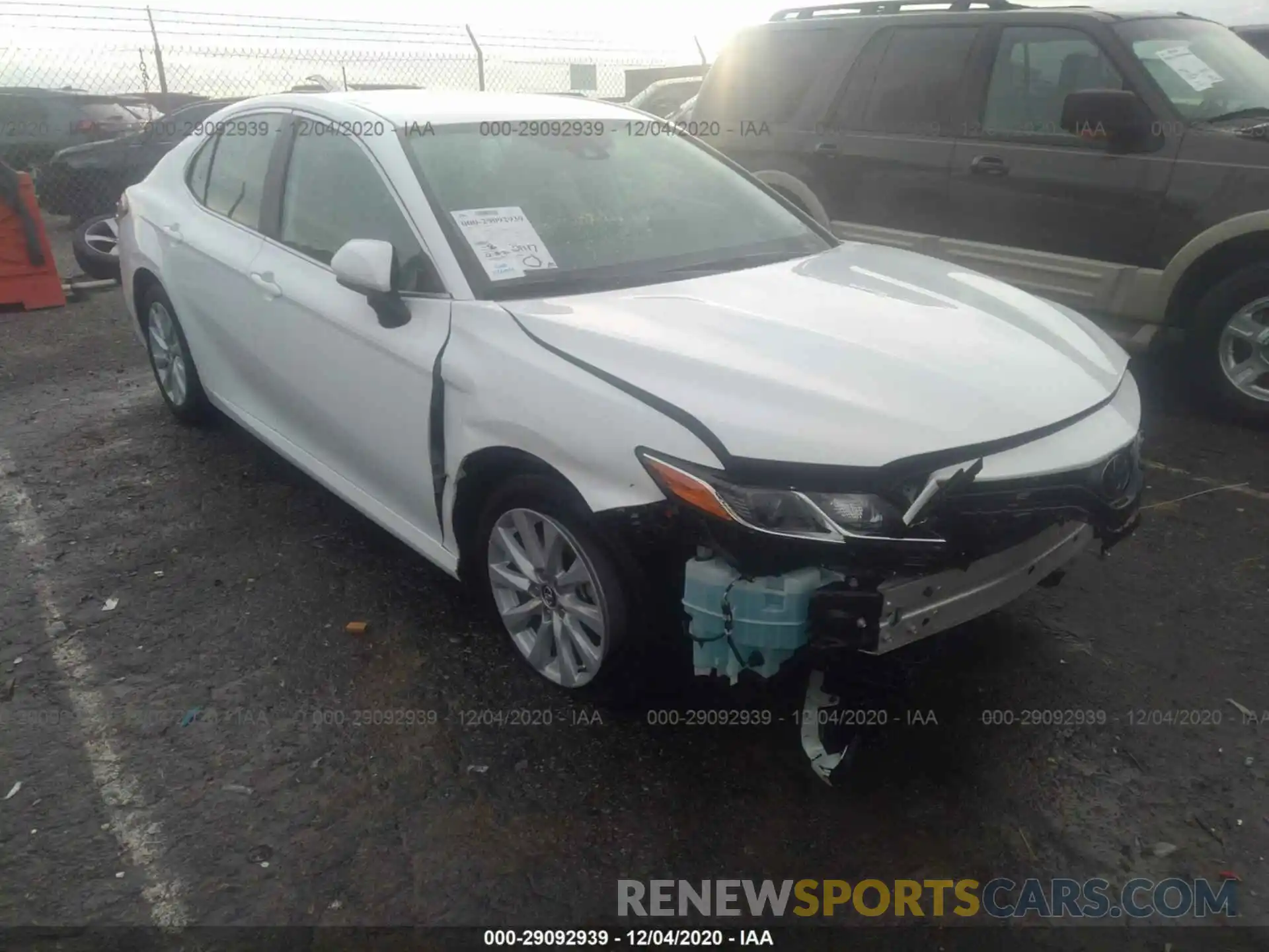 1 Photograph of a damaged car 4T1C11AK3LU898442 TOYOTA CAMRY 2020