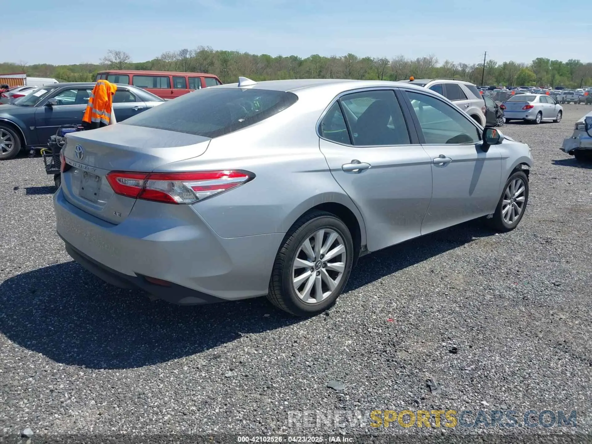 4 Photograph of a damaged car 4T1C11AK3LU906023 TOYOTA CAMRY 2020