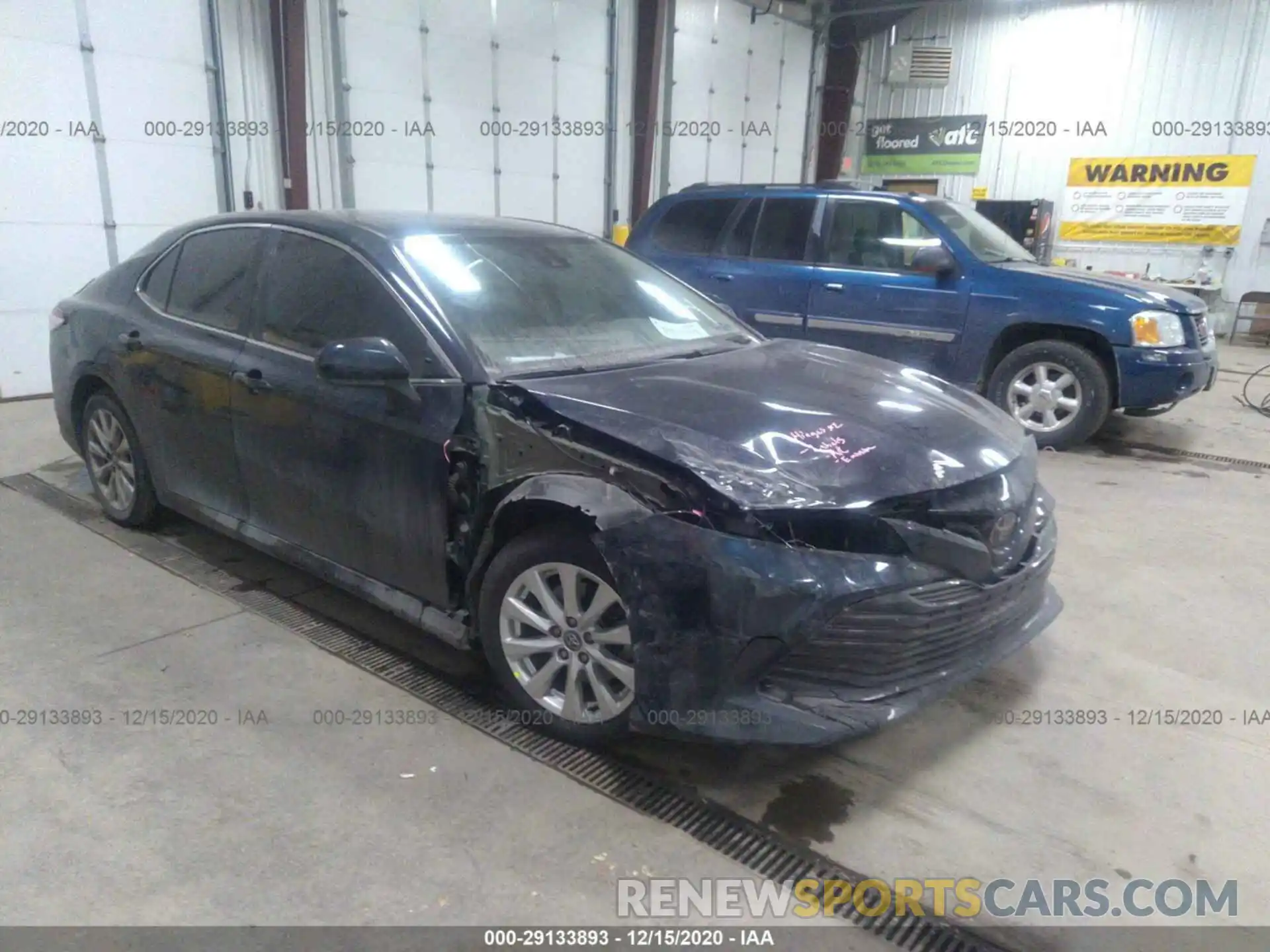 1 Photograph of a damaged car 4T1C11AK3LU906958 TOYOTA CAMRY 2020