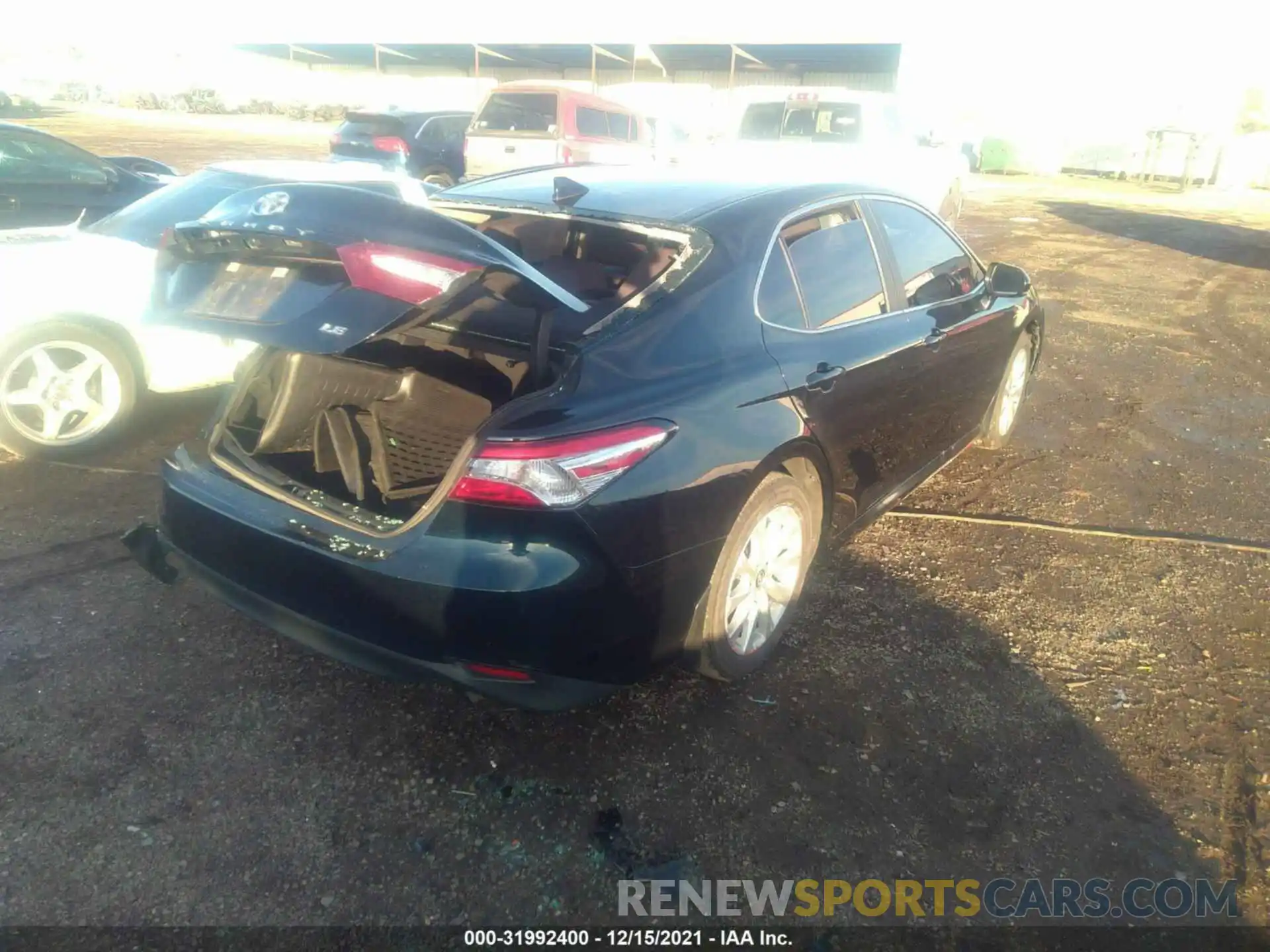 4 Photograph of a damaged car 4T1C11AK3LU913750 TOYOTA CAMRY 2020