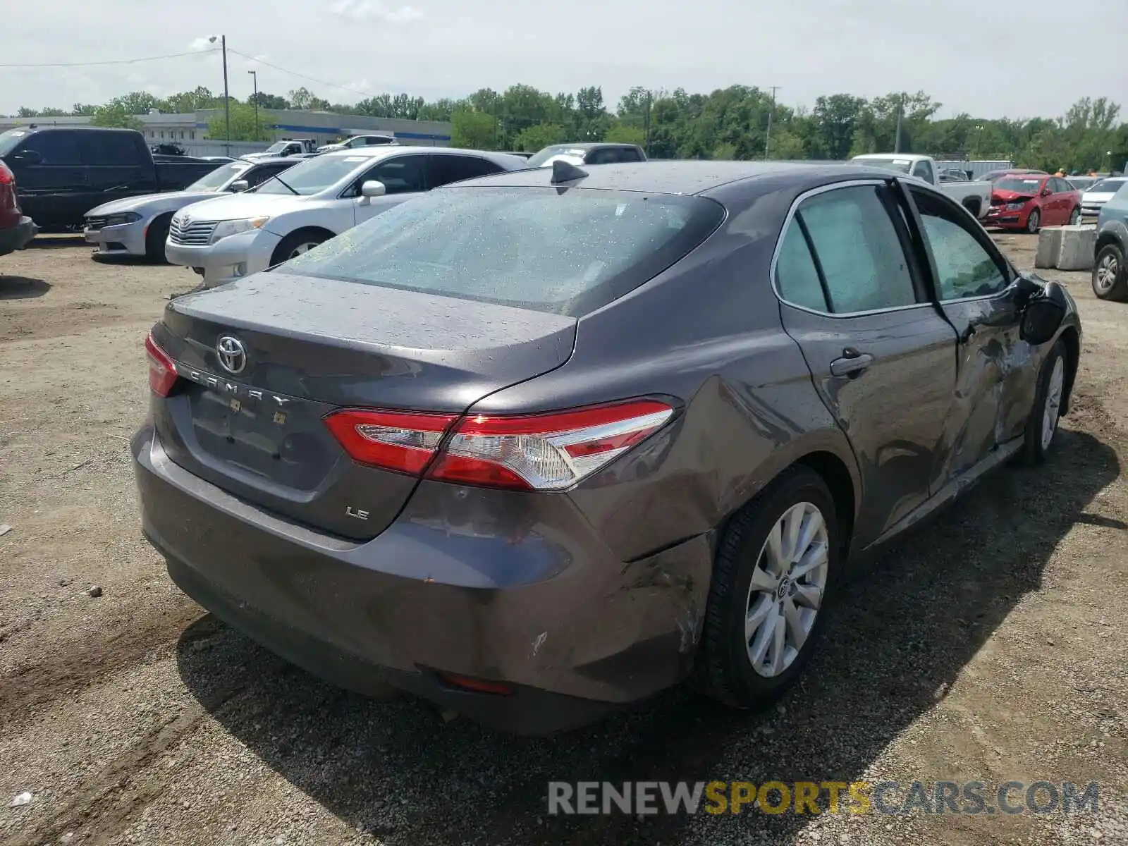 4 Photograph of a damaged car 4T1C11AK3LU937806 TOYOTA CAMRY 2020