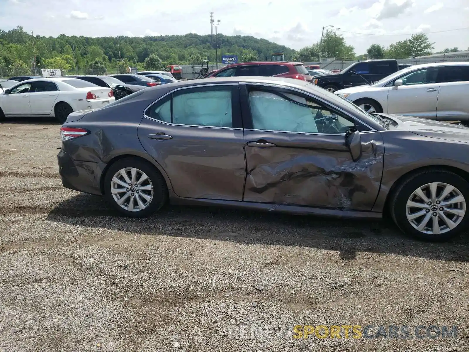 9 Photograph of a damaged car 4T1C11AK3LU937806 TOYOTA CAMRY 2020