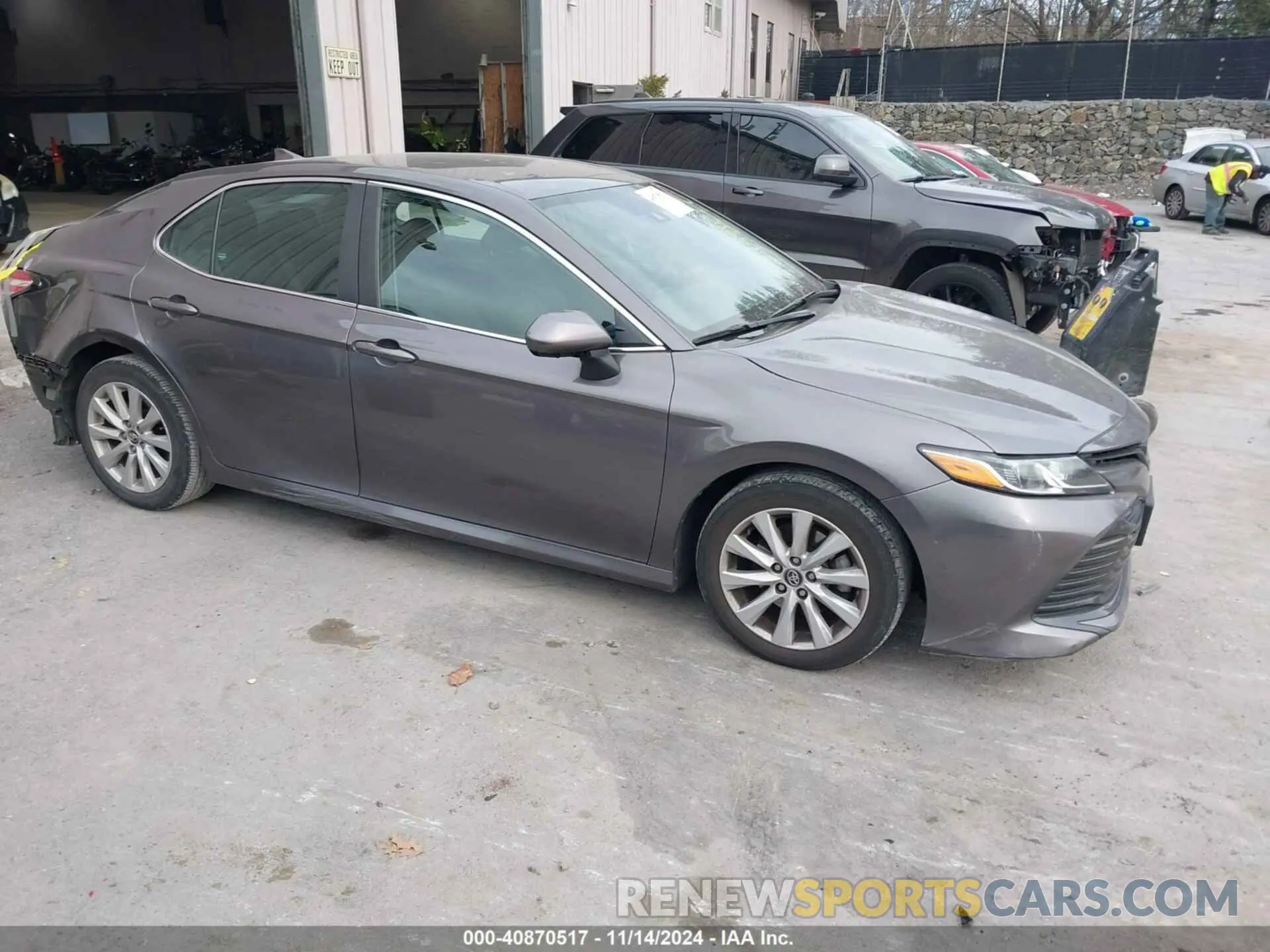 1 Photograph of a damaged car 4T1C11AK3LU943928 TOYOTA CAMRY 2020