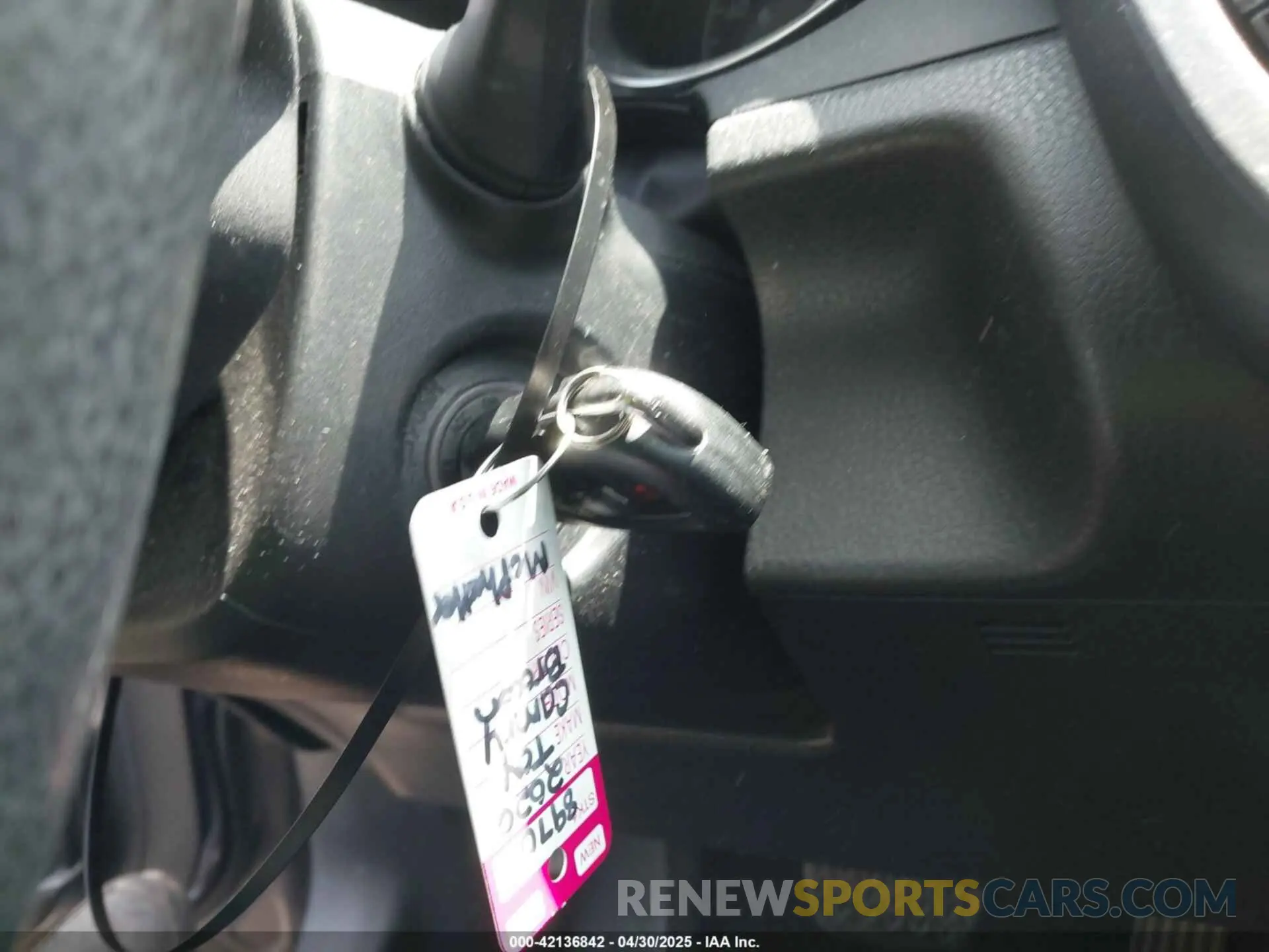 11 Photograph of a damaged car 4T1C11AK3LU945307 TOYOTA CAMRY 2020