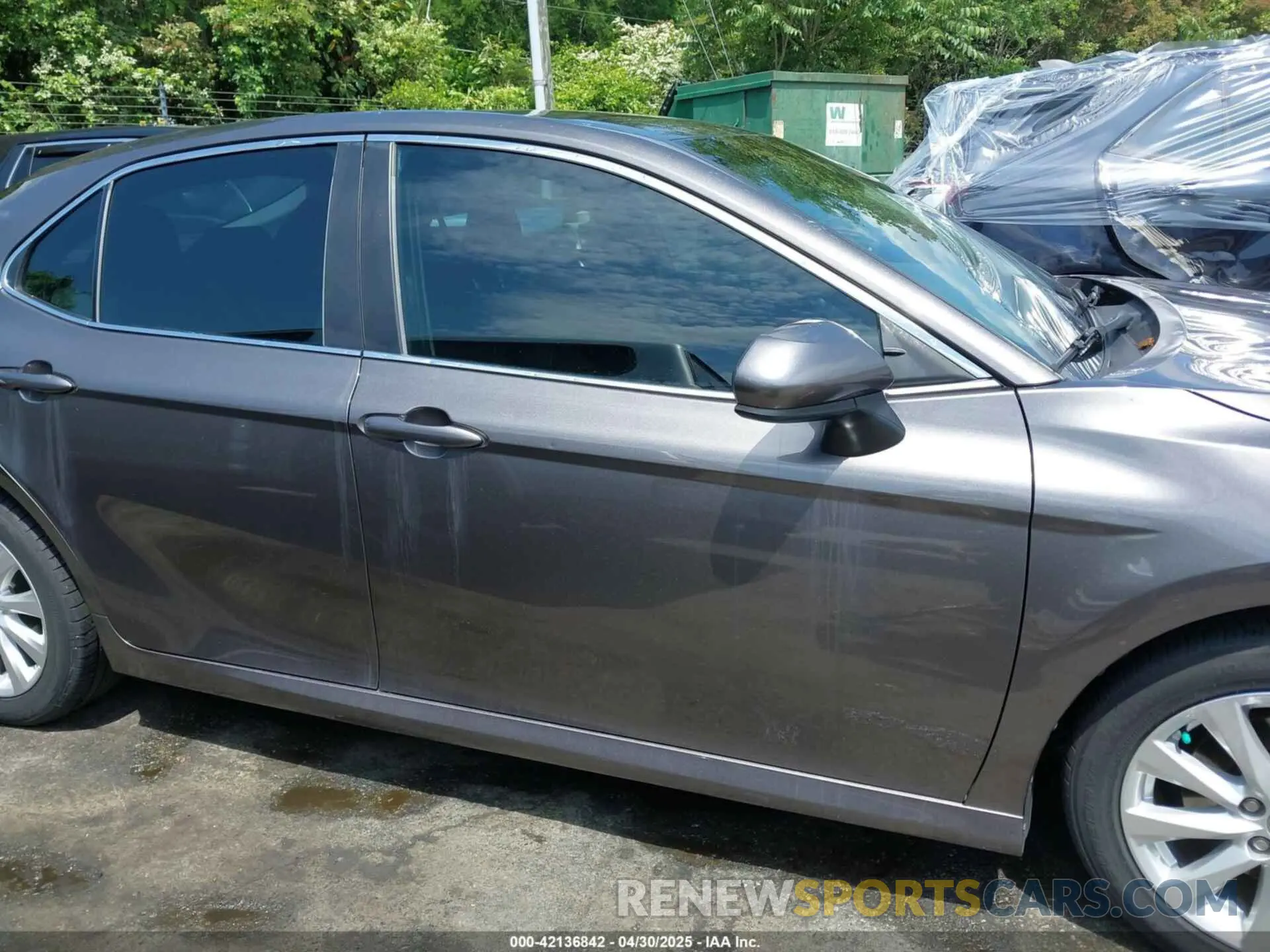 13 Photograph of a damaged car 4T1C11AK3LU945307 TOYOTA CAMRY 2020