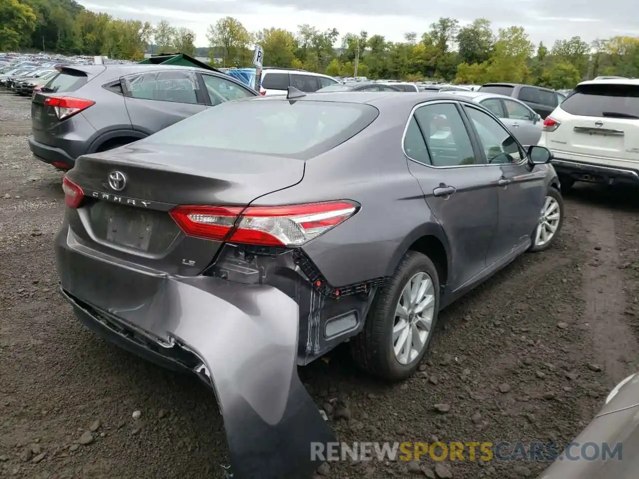 4 Photograph of a damaged car 4T1C11AK3LU959532 TOYOTA CAMRY 2020