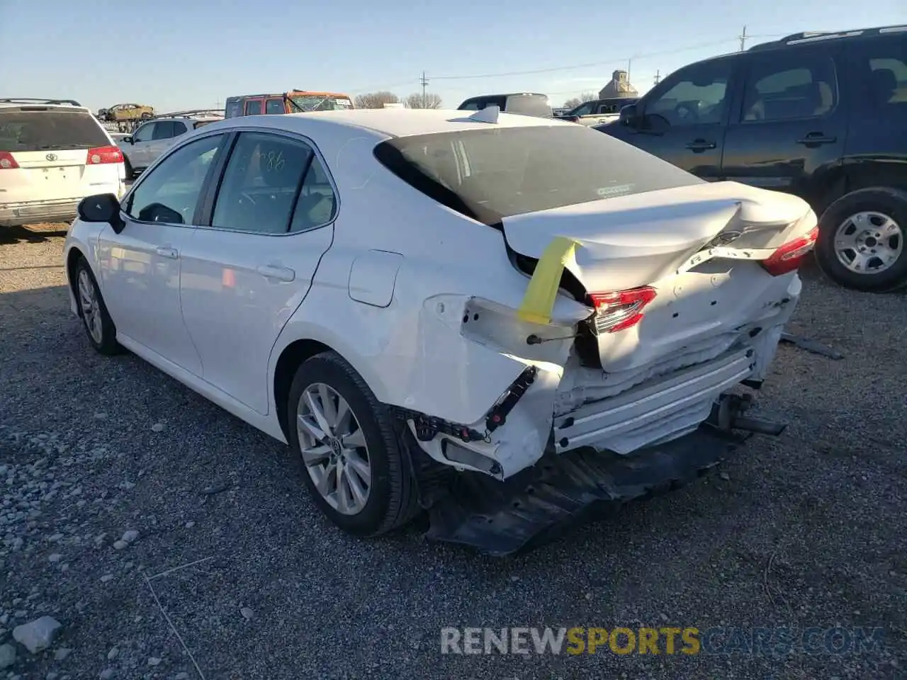 3 Photograph of a damaged car 4T1C11AK3LU975486 TOYOTA CAMRY 2020