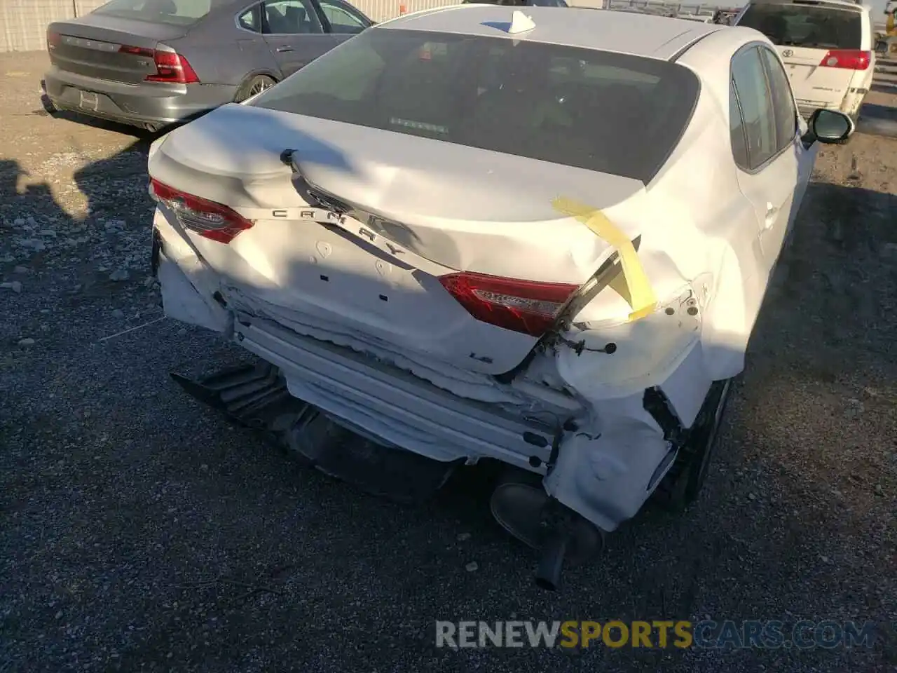 9 Photograph of a damaged car 4T1C11AK3LU975486 TOYOTA CAMRY 2020