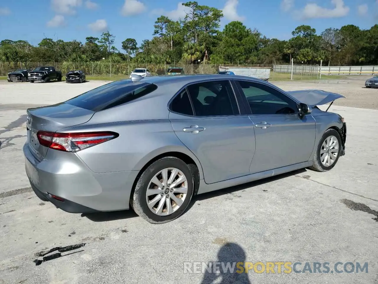3 Photograph of a damaged car 4T1C11AK3LU984267 TOYOTA CAMRY 2020