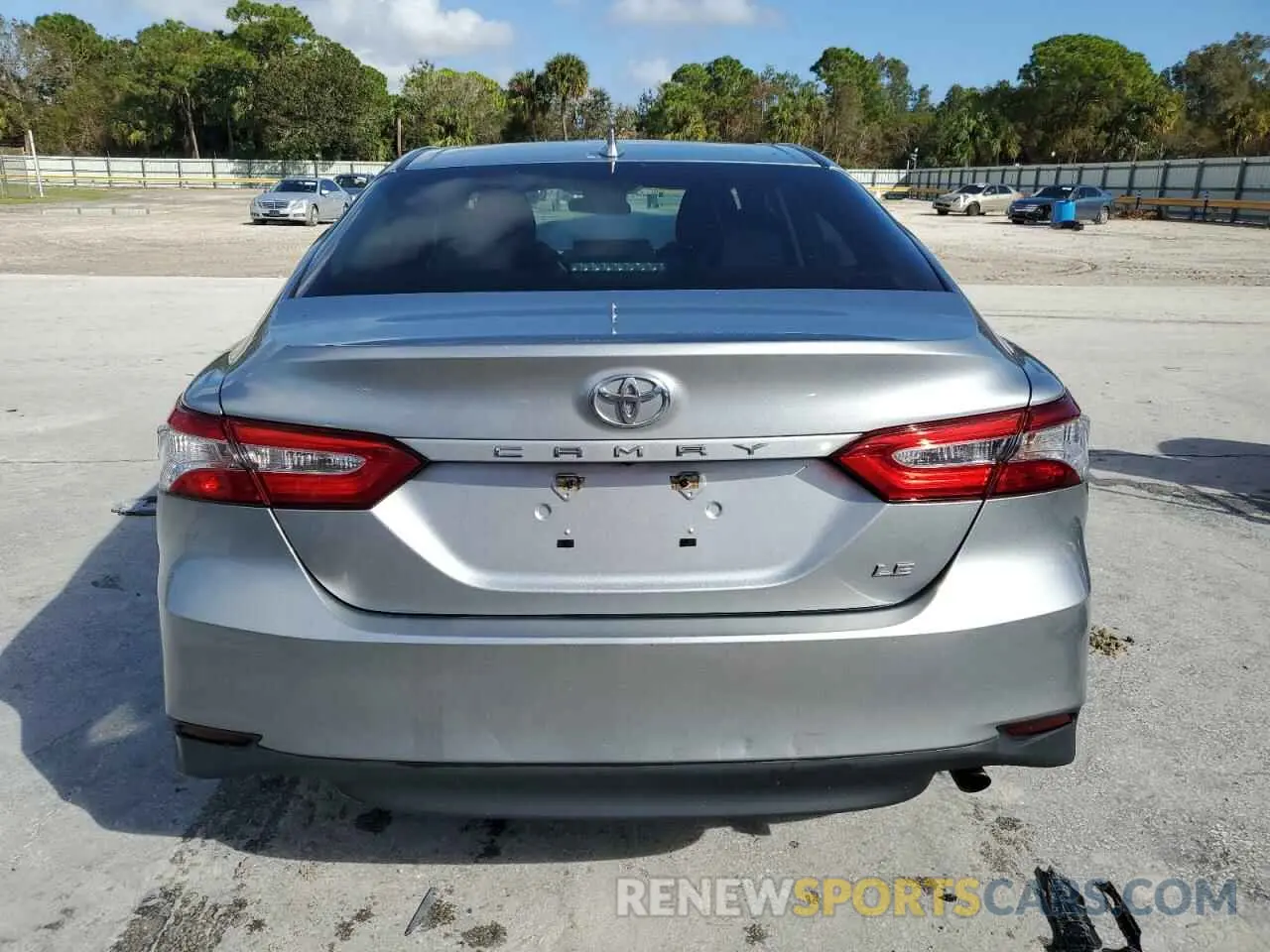 6 Photograph of a damaged car 4T1C11AK3LU984267 TOYOTA CAMRY 2020