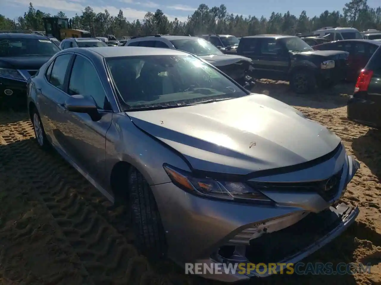 1 Photograph of a damaged car 4T1C11AK3LU984687 TOYOTA CAMRY 2020