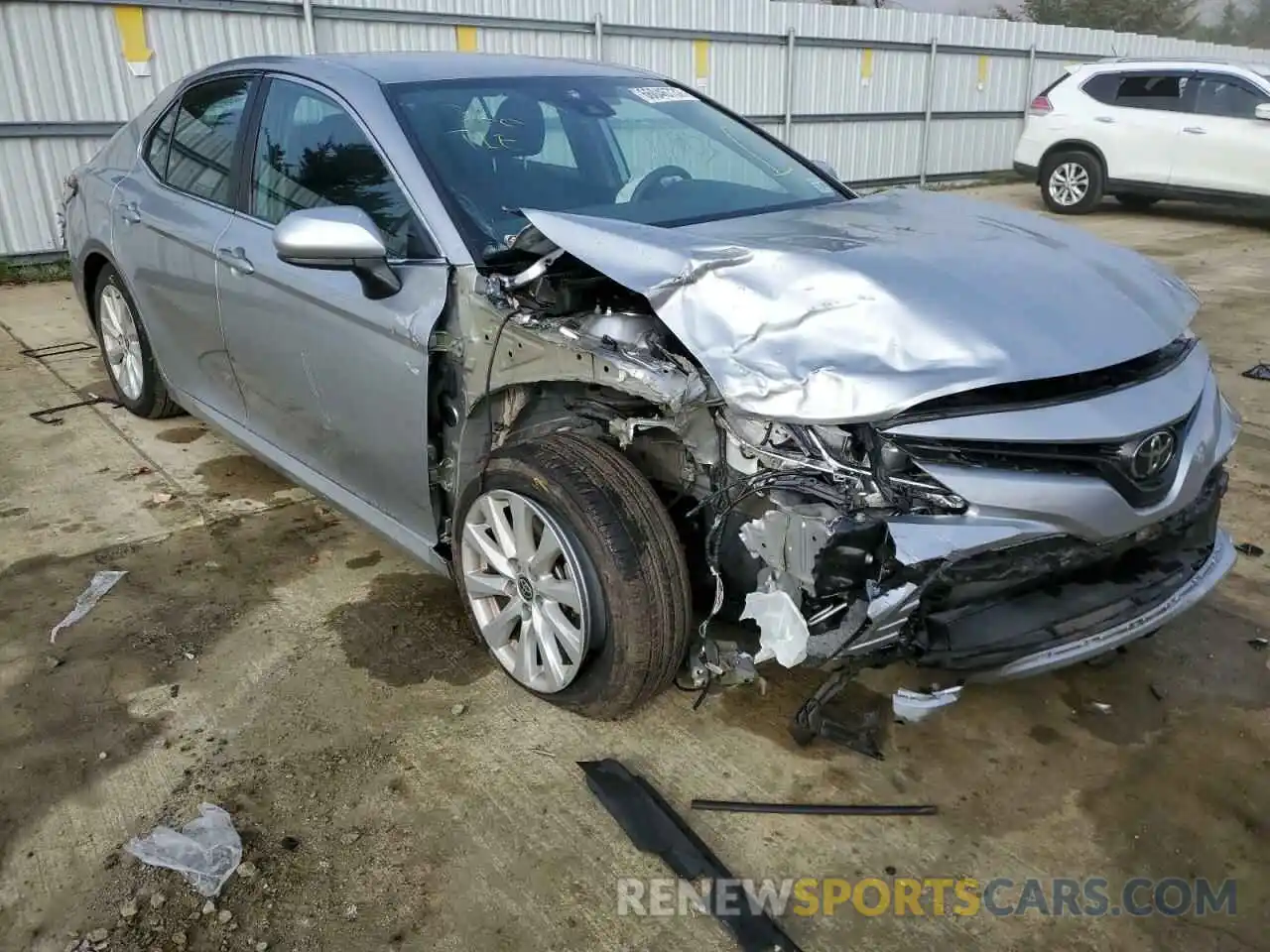 1 Photograph of a damaged car 4T1C11AK3LU988092 TOYOTA CAMRY 2020