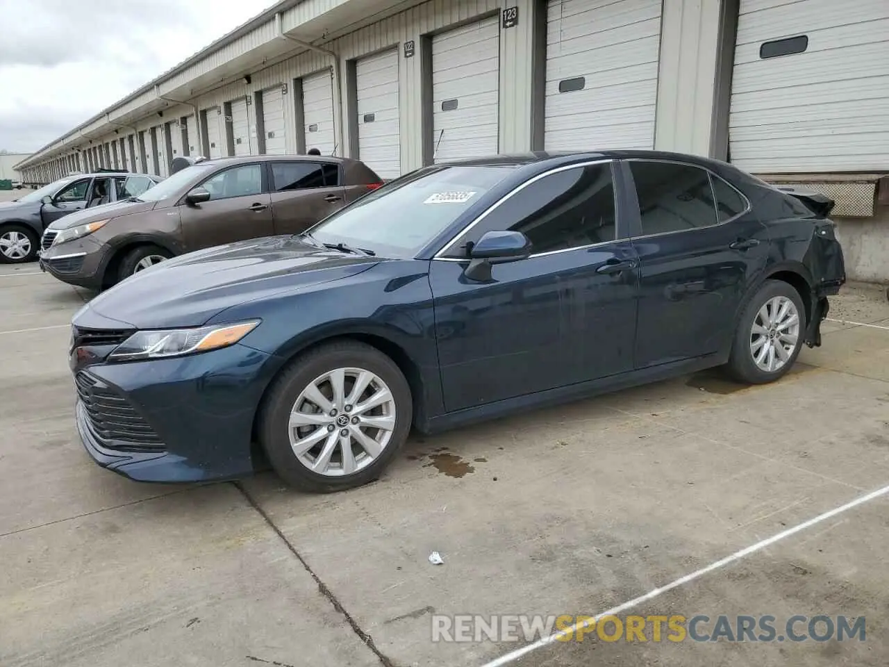 1 Photograph of a damaged car 4T1C11AK3LU990196 TOYOTA CAMRY 2020